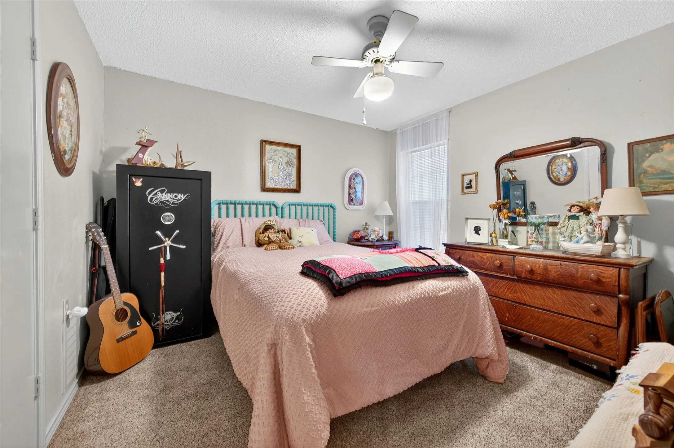 Single Family Residence For Sale in Grayson County , 102 N 9th Street, Gunter, Texas 75058, 3 Bedroom, 2 Bathroom, 3 Garage spaces, 1,784 Sqft, built in 1985, mls#21066550, Real Estate Agent in Gunter, Homes For Sale in Grayson county, Homes For Sale in Gunter, Realtor in Gunter Texas, Real Estate Brokerage Independent Realty Texas, Luminita Cordes Realtor