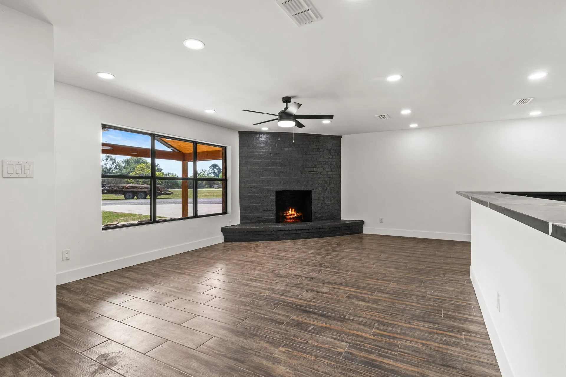 Single Family Residence For Sale in Franklin (TX) County , 701 Ferguson Trail, Scroggins, Texas 75480, 4 Bedroom, 2 Bathroom, 2 Garage spaces, 2,331 Sqft, built in 1985, mls#21069708, Real Estate Agent in Scroggins, Homes For Sale in Franklin (TX) county, Homes For Sale in Scroggins, Realtor in Scroggins Texas, Real Estate Brokerage Independent Realty Texas, Luminita Cordes Realtor