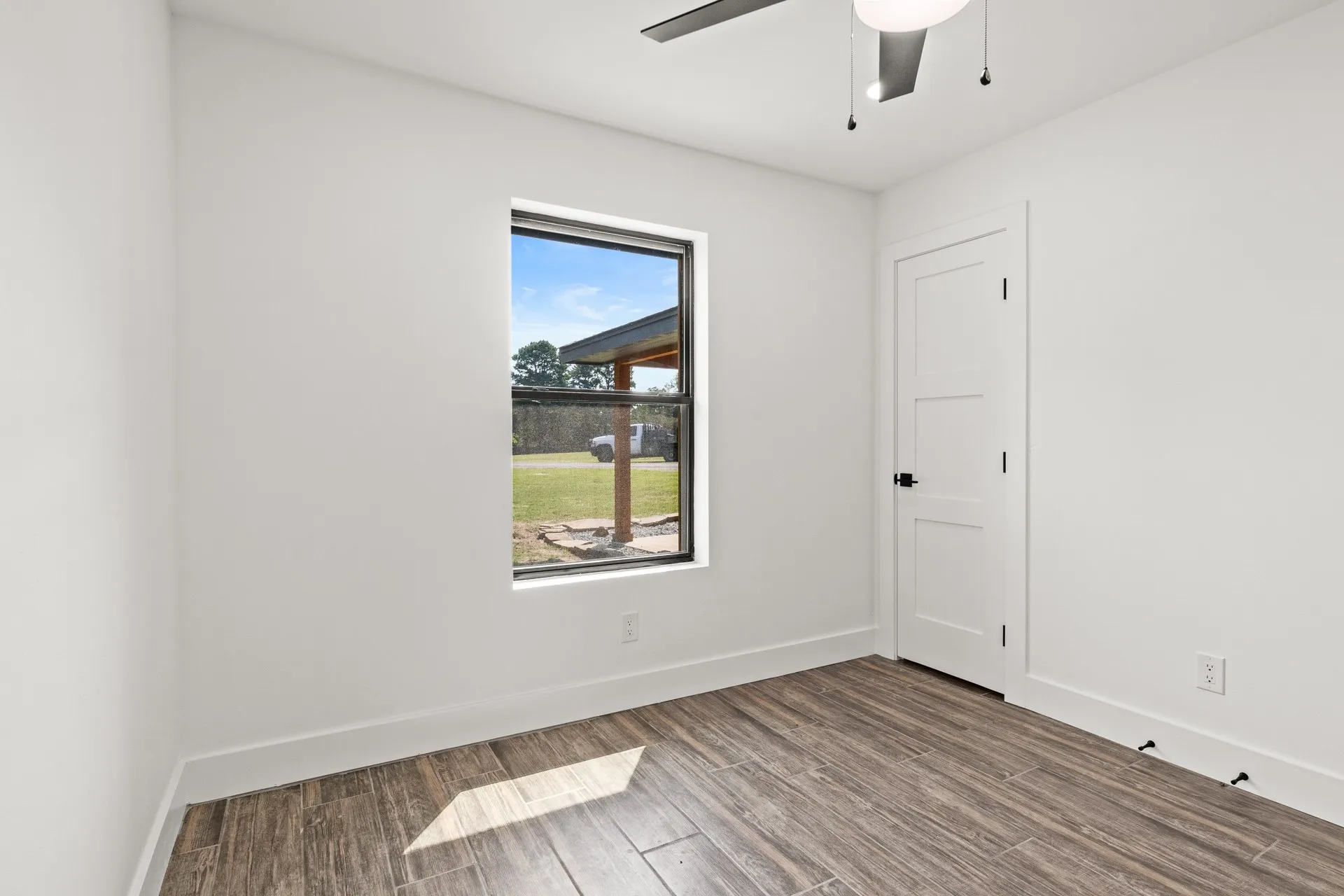 Single Family Residence For Sale in Franklin (TX) County , 701 Ferguson Trail, Scroggins, Texas 75480, 4 Bedroom, 2 Bathroom, 2 Garage spaces, 2,331 Sqft, built in 1985, mls#21069708, Real Estate Agent in Scroggins, Homes For Sale in Franklin (TX) county, Homes For Sale in Scroggins, Realtor in Scroggins Texas, Real Estate Brokerage Independent Realty Texas, Luminita Cordes Realtor