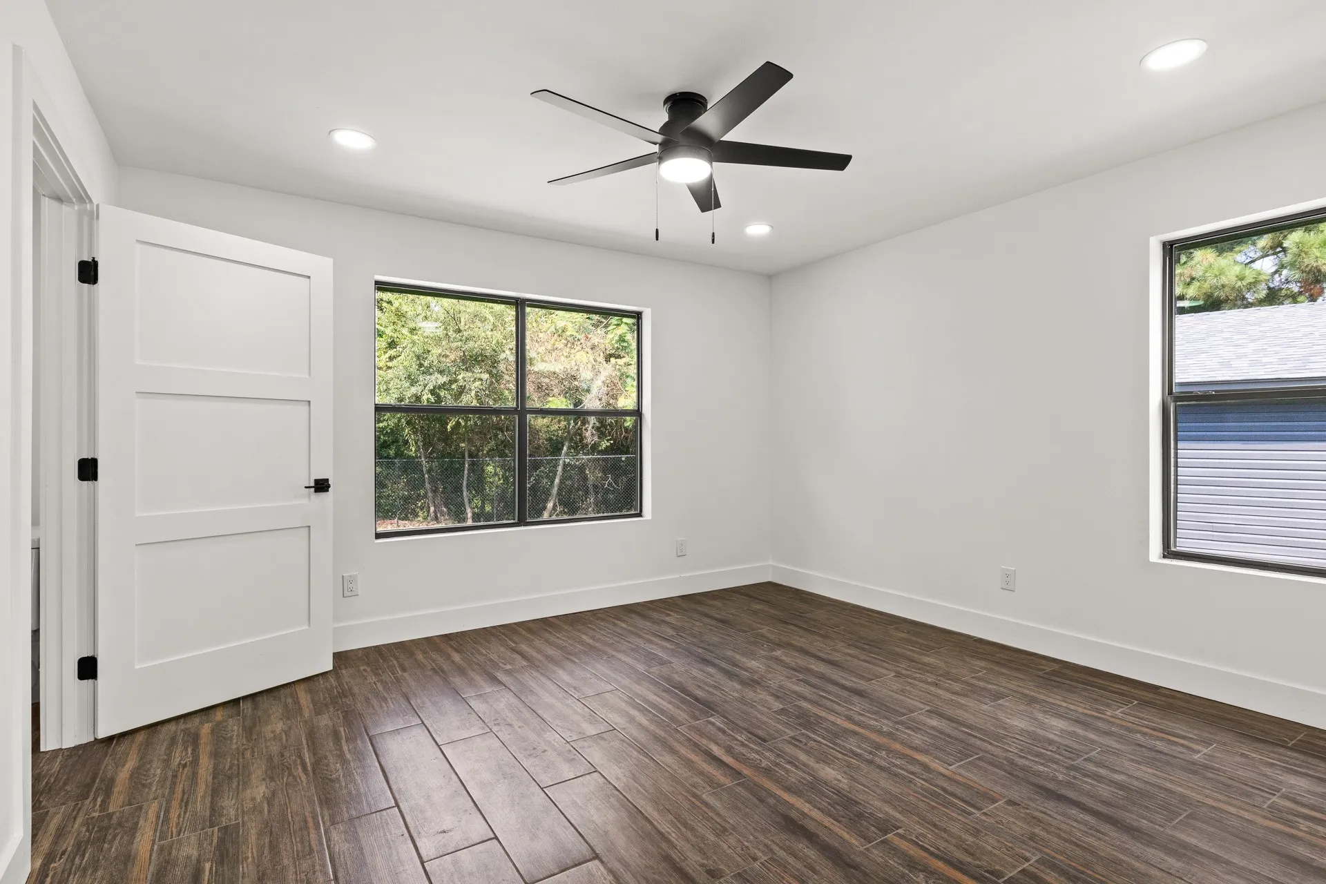 Single Family Residence For Sale in Franklin (TX) County , 701 Ferguson Trail, Scroggins, Texas 75480, 4 Bedroom, 2 Bathroom, 2 Garage spaces, 2,331 Sqft, built in 1985, mls#21069708, Real Estate Agent in Scroggins, Homes For Sale in Franklin (TX) county, Homes For Sale in Scroggins, Realtor in Scroggins Texas, Real Estate Brokerage Independent Realty Texas, Luminita Cordes Realtor