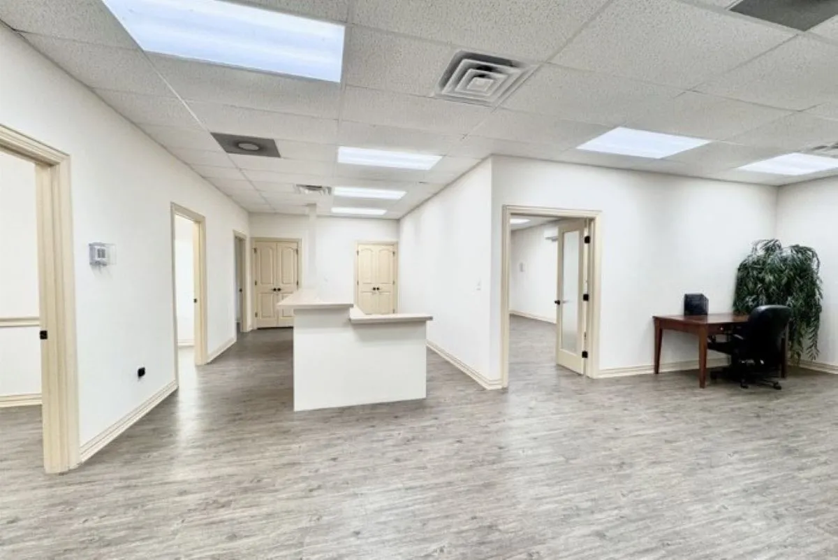 Office For Rent in Grayson County , 101 US Hwy 75, Denison, Texas 75020, 0, 0, Garage spaces, 0 Sqft, built in 2002, Preowned, Price $19, mls#21070840, Real Estate Agent in Denison, Homes For Rent in Grayson county, Homes For Rent in Denison, Realtor in Denison Texas, Real Estate Brokerage Independent Realty Texas, Luminita Cordes Realtor