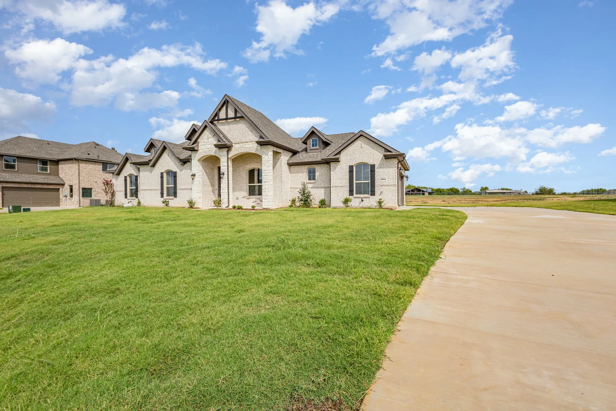 Single Family Residence For Sale in Denton County , 6044 Mango, Sanger, Texas 76266, 4 Bedroom, 2 Bathroom, 2 Garage spaces, 2,445 Sqft, built in 2025, mls#21070989, Real Estate Agent in Sanger, Homes For Sale in Denton county, Homes For Sale in Sanger, Realtor in Sanger Texas, Real Estate Brokerage Independent Realty Texas, Luminita Cordes Realtor