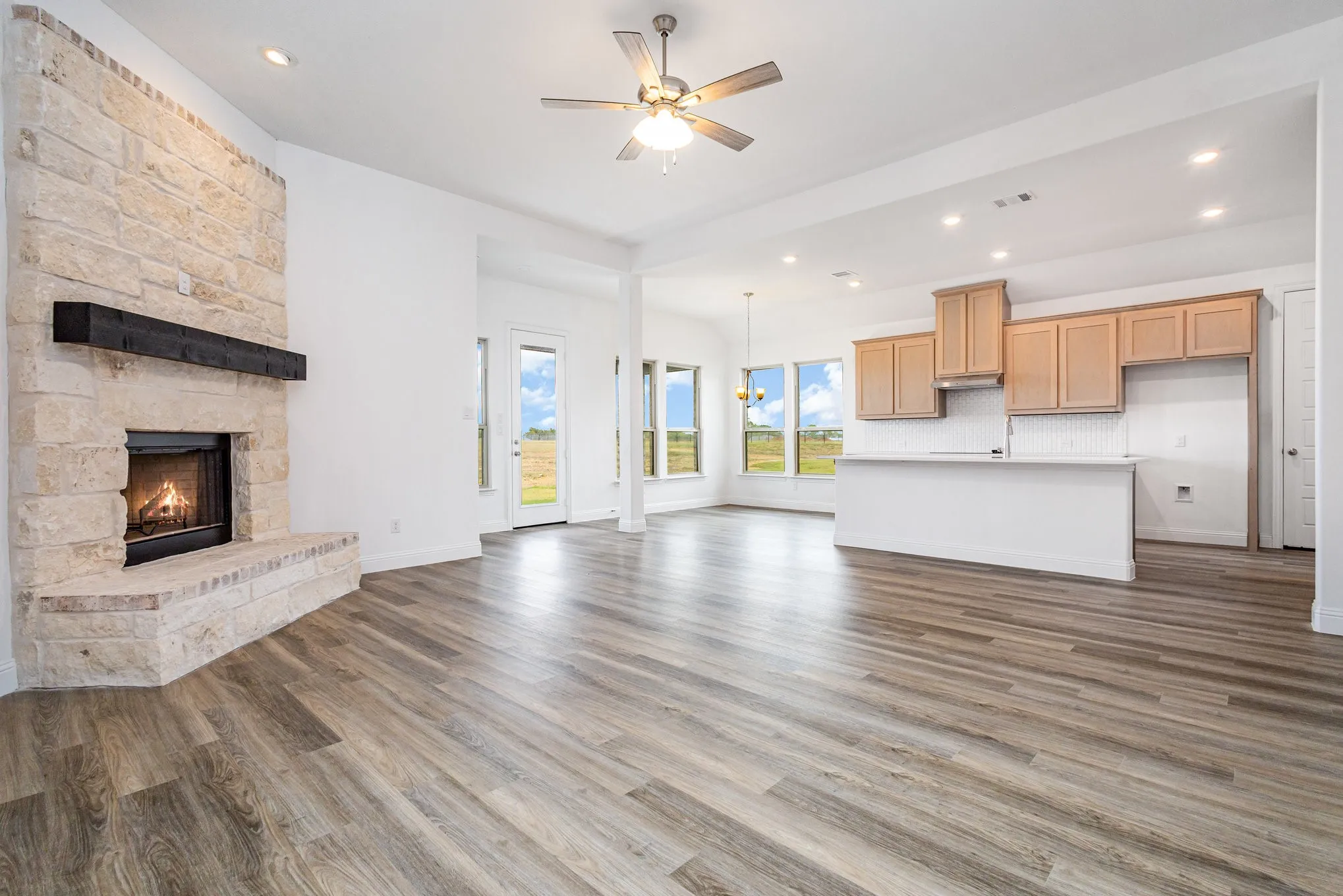 Single Family Residence For Sale in Denton County , 6044 Mango, Sanger, Texas 76266, 4 Bedroom, 2 Bathroom, 2 Garage spaces, 2,445 Sqft, built in 2025, mls#21070989, Real Estate Agent in Sanger, Homes For Sale in Denton county, Homes For Sale in Sanger, Realtor in Sanger Texas, Real Estate Brokerage Independent Realty Texas, Luminita Cordes Realtor