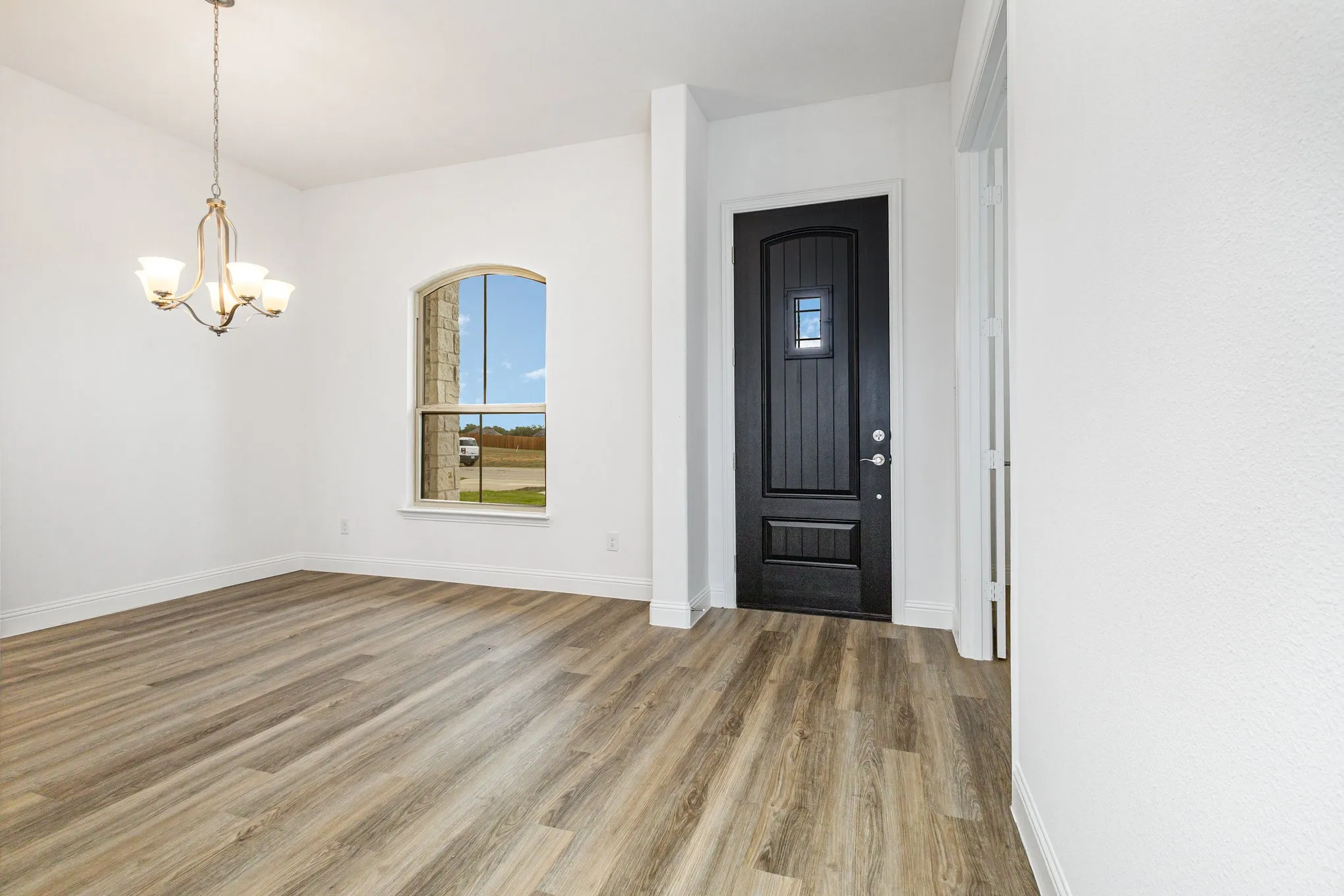 Single Family Residence For Sale in Denton County , 6044 Mango, Sanger, Texas 76266, 4 Bedroom, 2 Bathroom, 2 Garage spaces, 2,445 Sqft, built in 2025, mls#21070989, Real Estate Agent in Sanger, Homes For Sale in Denton county, Homes For Sale in Sanger, Realtor in Sanger Texas, Real Estate Brokerage Independent Realty Texas, Luminita Cordes Realtor