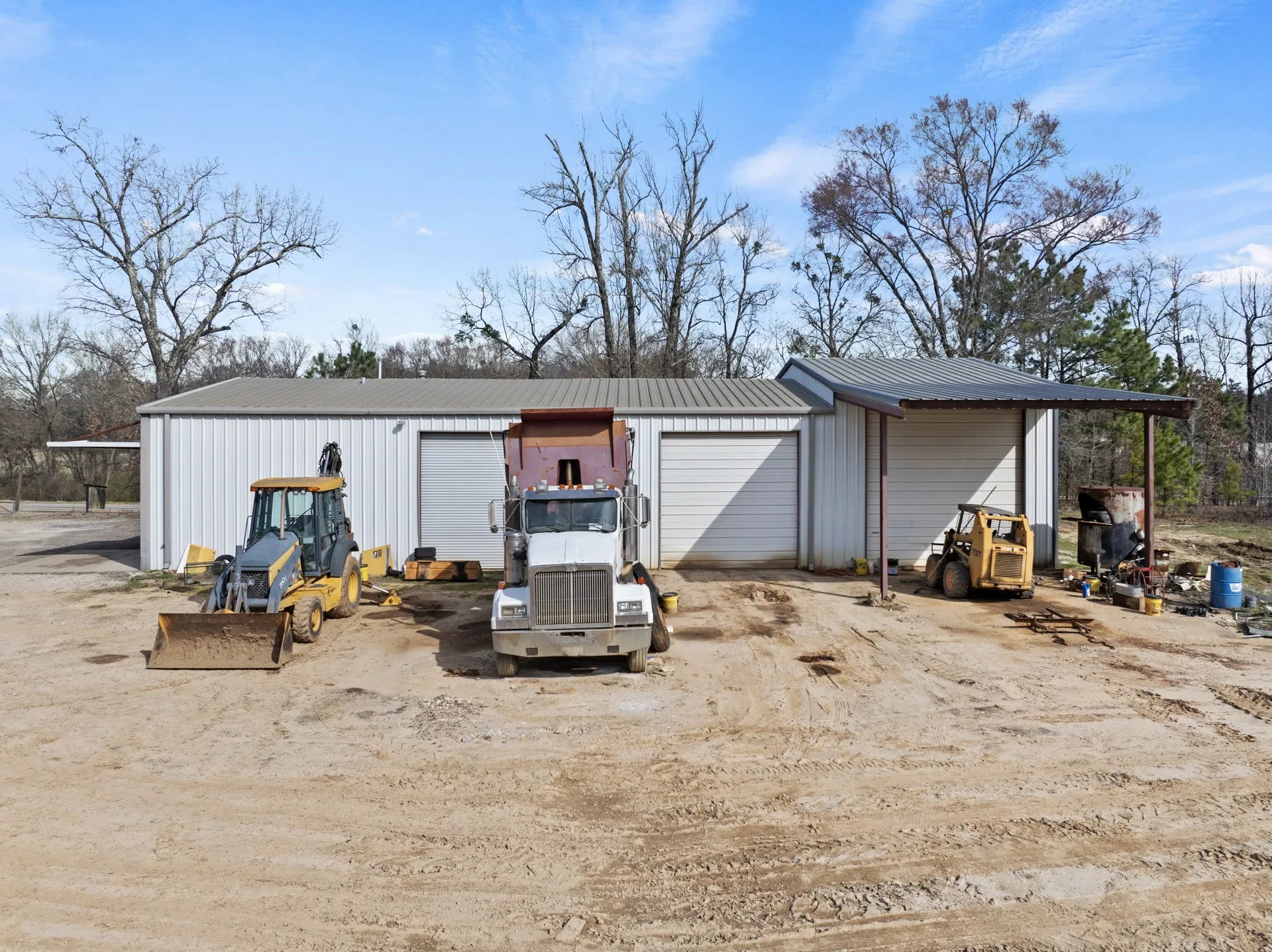 Industrial For Sale in Titus County , 760 E 16th Street, Mt Pleasant, Texas 75455, 0, 0, Garage spaces, 0 Sqft, built in 1995, Preowned, mls#21066846, Real Estate Agent in Mt Pleasant, Homes For Sale in Titus county, Homes For Sale in Mt Pleasant, Realtor in Mt Pleasant Texas, Real Estate Brokerage Independent Realty Texas, Luminita Cordes Realtor
