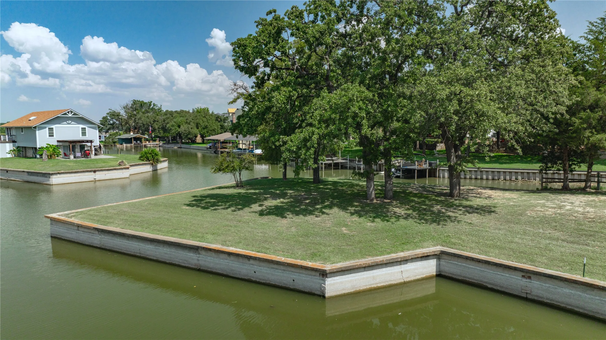Improved Land For Sale in Tarrant County , 504 Harbor Drive S, Azle, Texas 76020, 0, 0, Garage spaces, 0 Sqft, built in 0, mls#21071311, Real Estate Agent in Azle, Homes For Sale in Tarrant county, Homes For Sale in Azle, Realtor in Azle Texas, Real Estate Brokerage Independent Realty Texas, Luminita Cordes Realtor