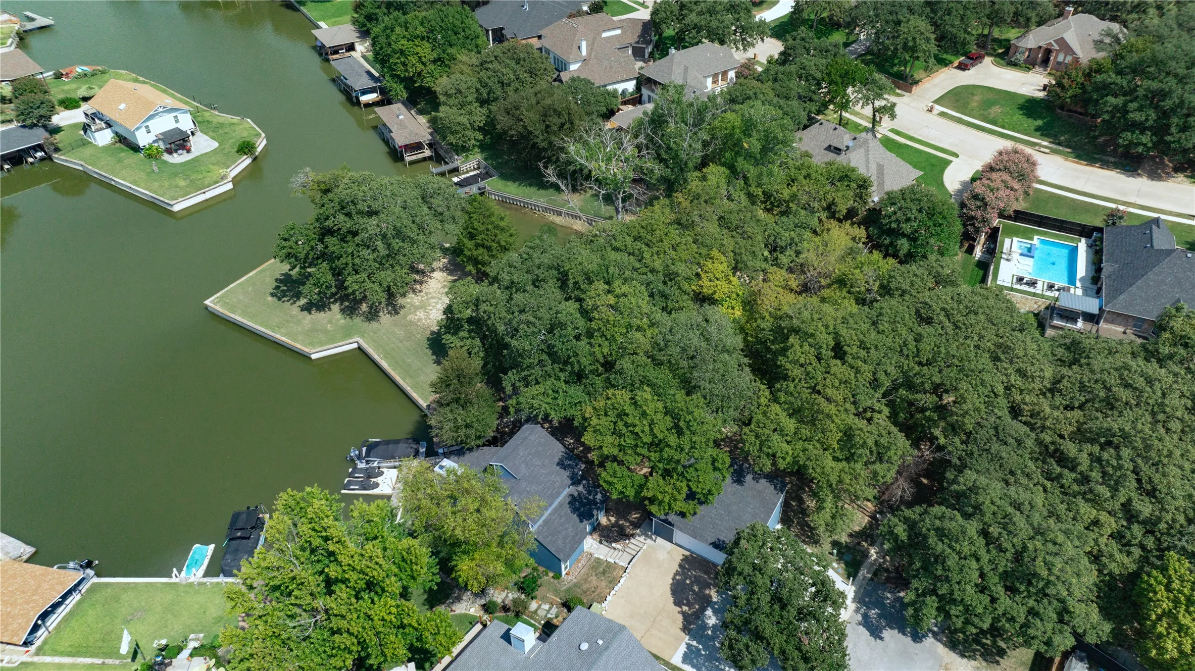 Improved Land For Sale in Tarrant County , 504 Harbor Drive S, Azle, Texas 76020, 0, 0, Garage spaces, 0 Sqft, built in 0, mls#21071311, Real Estate Agent in Azle, Homes For Sale in Tarrant county, Homes For Sale in Azle, Realtor in Azle Texas, Real Estate Brokerage Independent Realty Texas, Luminita Cordes Realtor