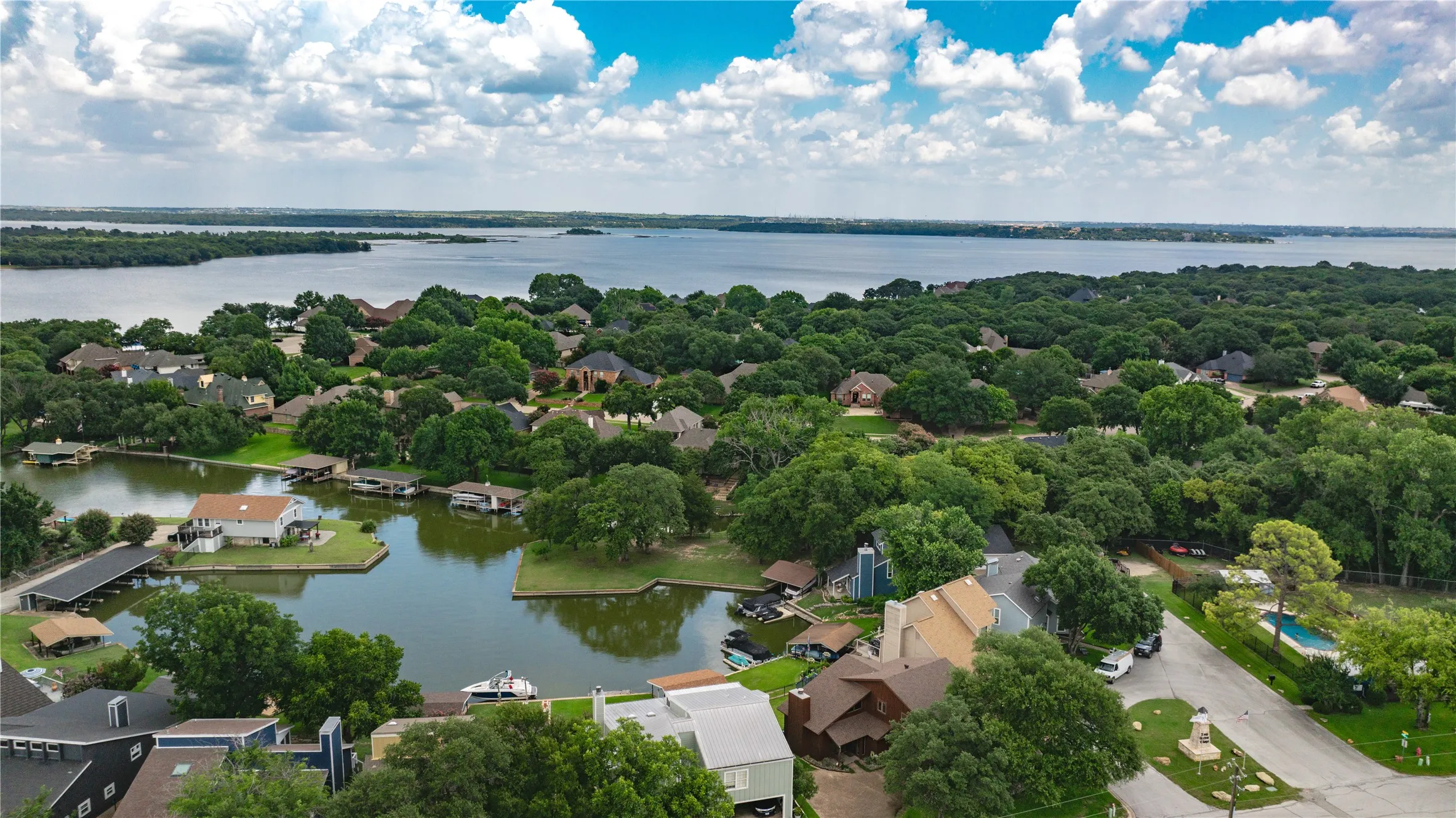 Improved Land For Sale in Tarrant County , 504 Harbor Drive S, Azle, Texas 76020, 0, 0, Garage spaces, 0 Sqft, built in 0, mls#21071311, Real Estate Agent in Azle, Homes For Sale in Tarrant county, Homes For Sale in Azle, Realtor in Azle Texas, Real Estate Brokerage Independent Realty Texas, Luminita Cordes Realtor