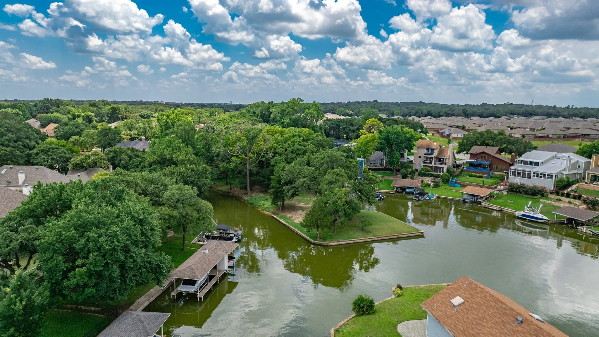 Improved Land For Sale in Tarrant County , 504 Harbor Drive S, Azle, Texas 76020, 0, 0, Garage spaces, 0 Sqft, built in 0, mls#21071311, Real Estate Agent in Azle, Homes For Sale in Tarrant county, Homes For Sale in Azle, Realtor in Azle Texas, Real Estate Brokerage Independent Realty Texas, Luminita Cordes Realtor