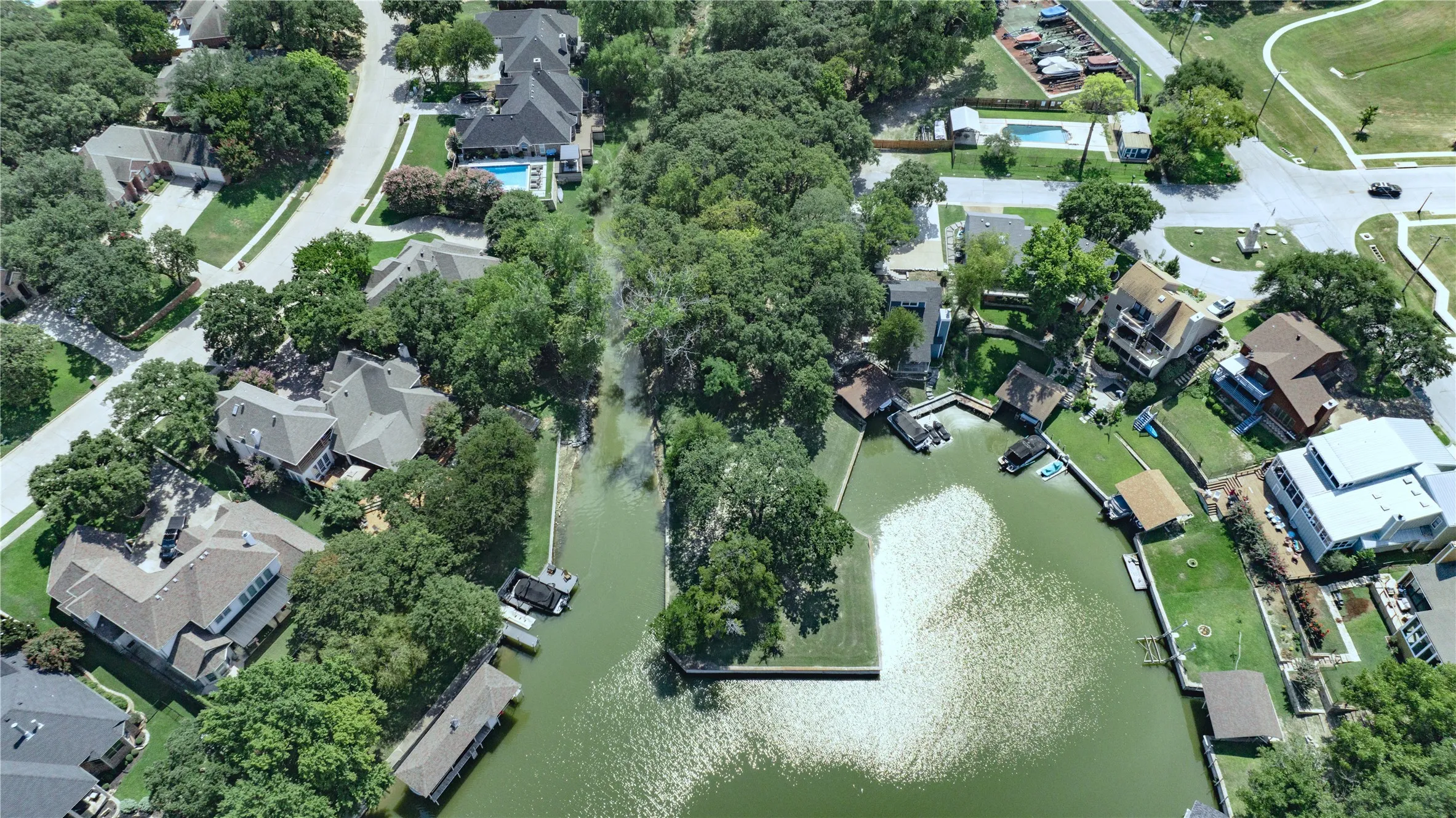 Improved Land For Sale in Tarrant County , 504 Harbor Drive S, Azle, Texas 76020, 0, 0, Garage spaces, 0 Sqft, built in 0, mls#21071311, Real Estate Agent in Azle, Homes For Sale in Tarrant county, Homes For Sale in Azle, Realtor in Azle Texas, Real Estate Brokerage Independent Realty Texas, Luminita Cordes Realtor