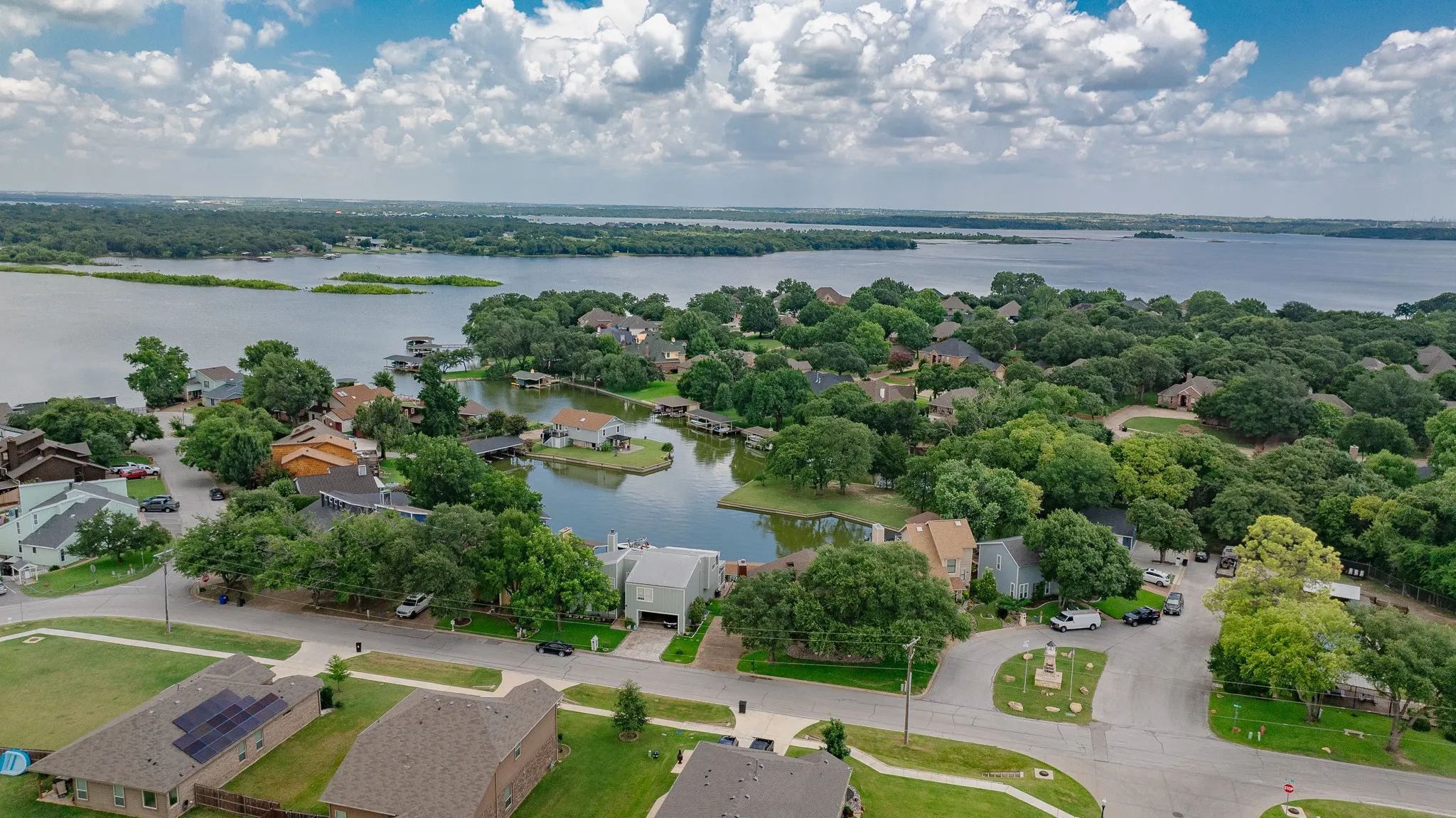 Improved Land For Sale in Tarrant County , 504 Harbor Drive S, Azle, Texas 76020, 0, 0, Garage spaces, 0 Sqft, built in 0, mls#21071311, Real Estate Agent in Azle, Homes For Sale in Tarrant county, Homes For Sale in Azle, Realtor in Azle Texas, Real Estate Brokerage Independent Realty Texas, Luminita Cordes Realtor