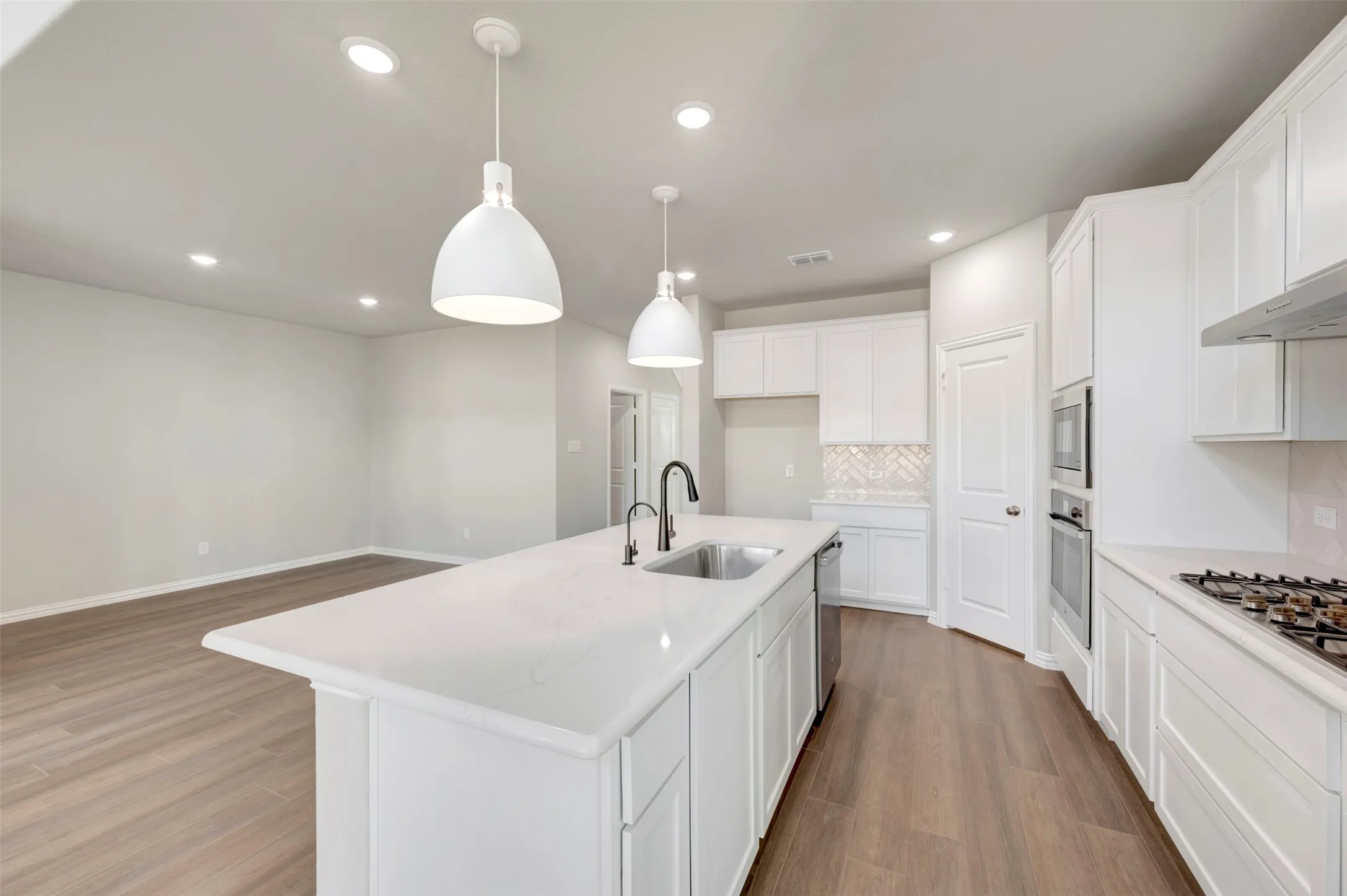 Single Family Residence For Sale in Denton County , 5309 Archeron Avenue, Celina, Texas 76227, 4 Bedroom, 3 Bathroom, 2 Garage spaces, 3,043 Sqft, built in 2025, New Construction - Complete, mls#21071488, Real Estate Agent in Celina, Homes For Sale in Denton county, Homes For Sale in Celina, Realtor in Celina Texas, Real Estate Brokerage Independent Realty Texas, Luminita Cordes Realtor