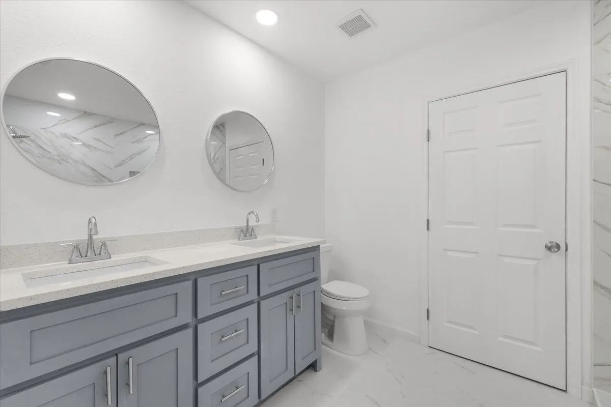Single Family Residence For Sale in Dallas County , 818 Hollywood Avenue, Dallas, Texas 75208, 3 Bedroom, 2 Bathroom, Garage spaces, 1,531 Sqft, built in 1924, mls#21071194, Real Estate Agent in Dallas, Homes For Sale in Dallas county, Homes For Sale in Dallas, Realtor in Dallas Texas, Real Estate Brokerage Independent Realty Texas, Luminita Cordes Realtor