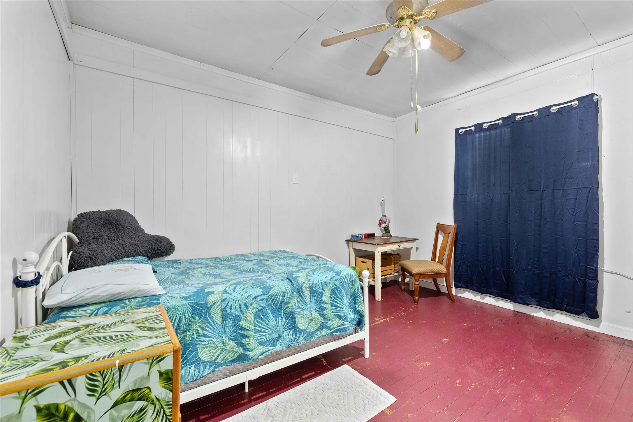 Single Family Residence For Sale in Brown County , 1909 Coggin Avenue, Brownwood, Texas 76801, 4 Bedroom, 2 Bathroom, Garage spaces, 2,239 Sqft, built in 1944, mls#21070530, Real Estate Agent in Brownwood, Homes For Sale in Brown county, Homes For Sale in Brownwood, Realtor in Brownwood Texas, Real Estate Brokerage Independent Realty Texas, Luminita Cordes Realtor