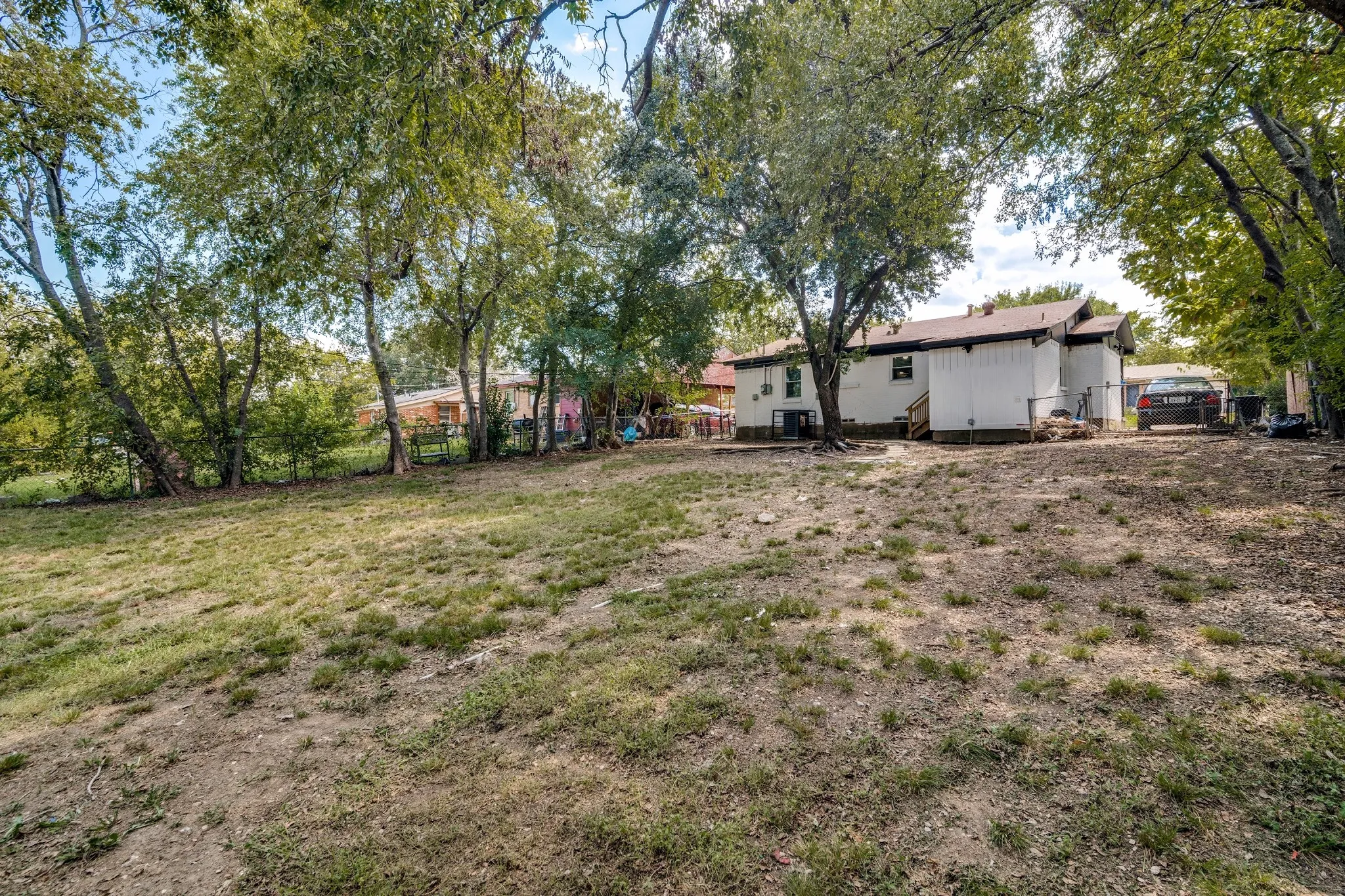 Single Family Residence For Sale in Dallas County , 1309 Woodcrest Drive, Mesquite, Texas 75149, 3 Bedroom, 1 Bathroom, Garage spaces, 946 Sqft, built in 1958, mls#21071772, Real Estate Agent in Mesquite, Homes For Sale in Dallas county, Homes For Sale in Mesquite, Realtor in Mesquite Texas, Real Estate Brokerage Independent Realty Texas, Luminita Cordes Realtor