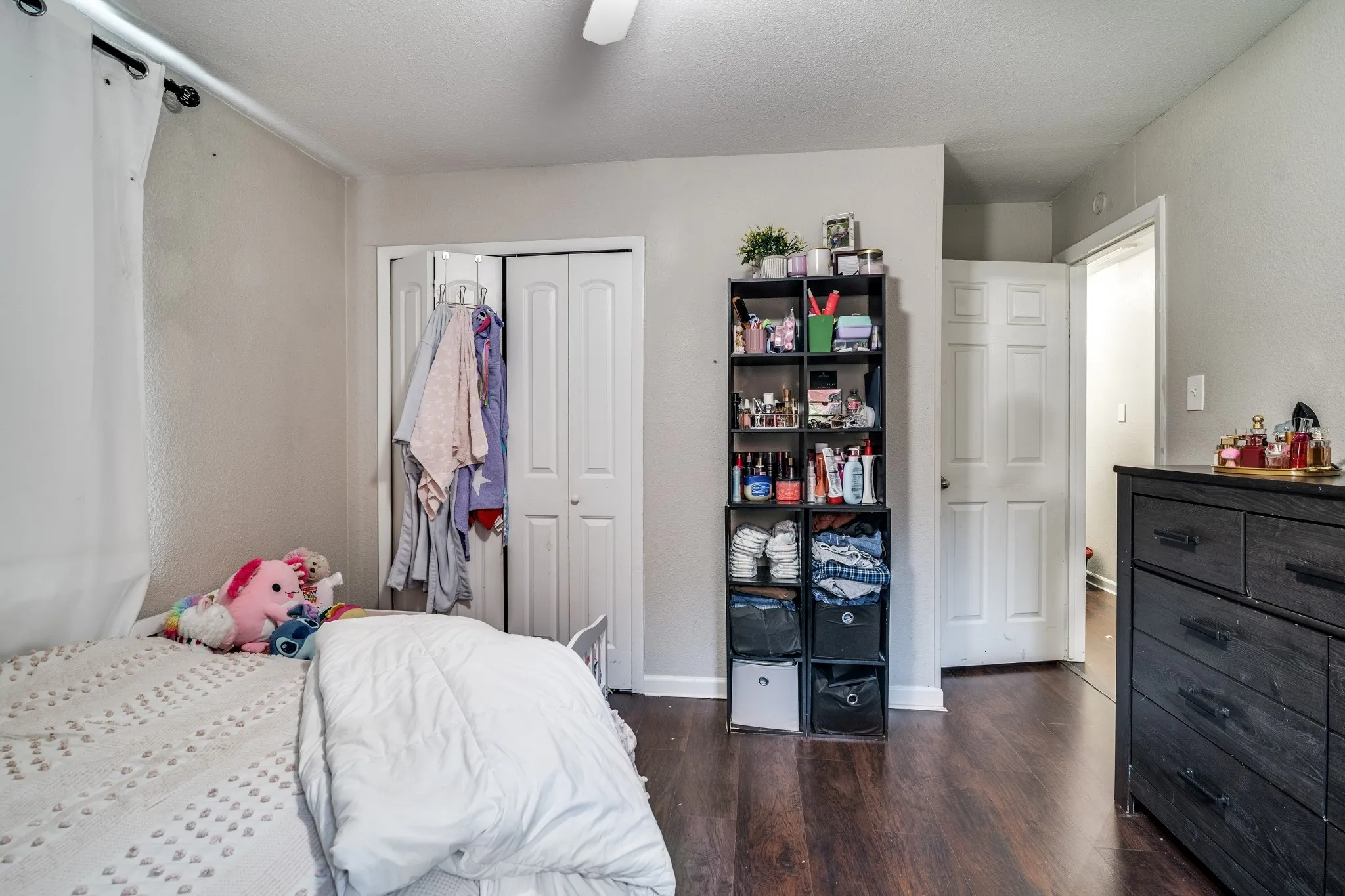 Single Family Residence For Sale in Dallas County , 1309 Woodcrest Drive, Mesquite, Texas 75149, 3 Bedroom, 1 Bathroom, Garage spaces, 946 Sqft, built in 1958, mls#21071772, Real Estate Agent in Mesquite, Homes For Sale in Dallas county, Homes For Sale in Mesquite, Realtor in Mesquite Texas, Real Estate Brokerage Independent Realty Texas, Luminita Cordes Realtor