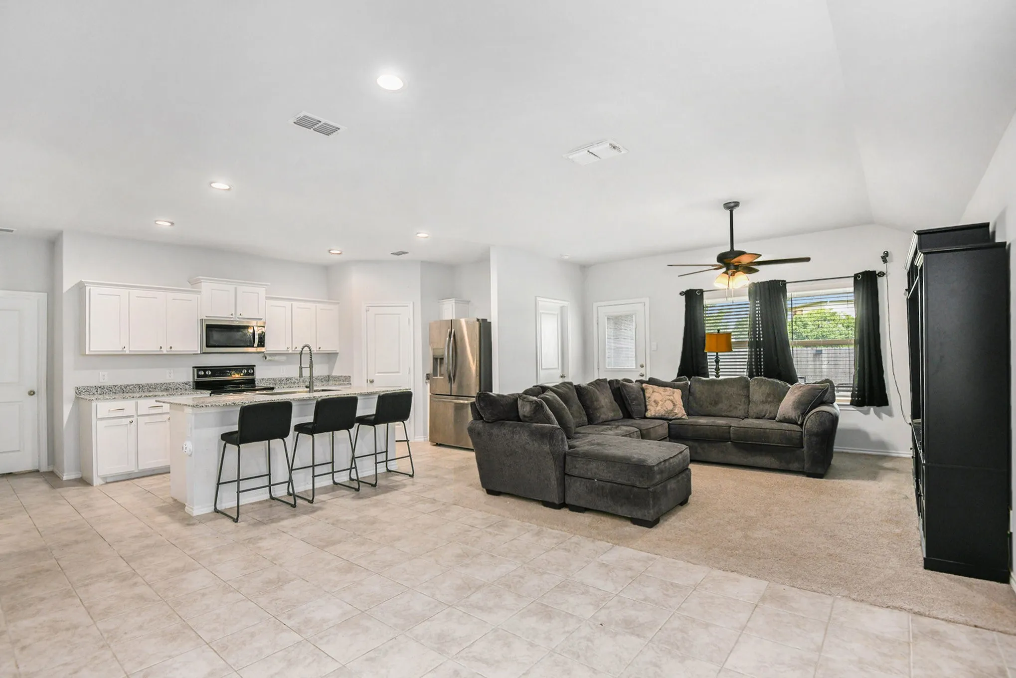 Single Family Residence For Sale in Tarrant County , 2920 Manu Street, Fort Worth, Texas 76123, 3 Bedroom, 2 Bathroom, 2 Garage spaces, 1,635 Sqft, built in 2023, Preowned, mls#21071912, Real Estate Agent in Fort Worth, Homes For Sale in Tarrant county, Homes For Sale in Fort Worth, Realtor in Fort Worth Texas, Real Estate Brokerage Independent Realty Texas, Luminita Cordes Realtor