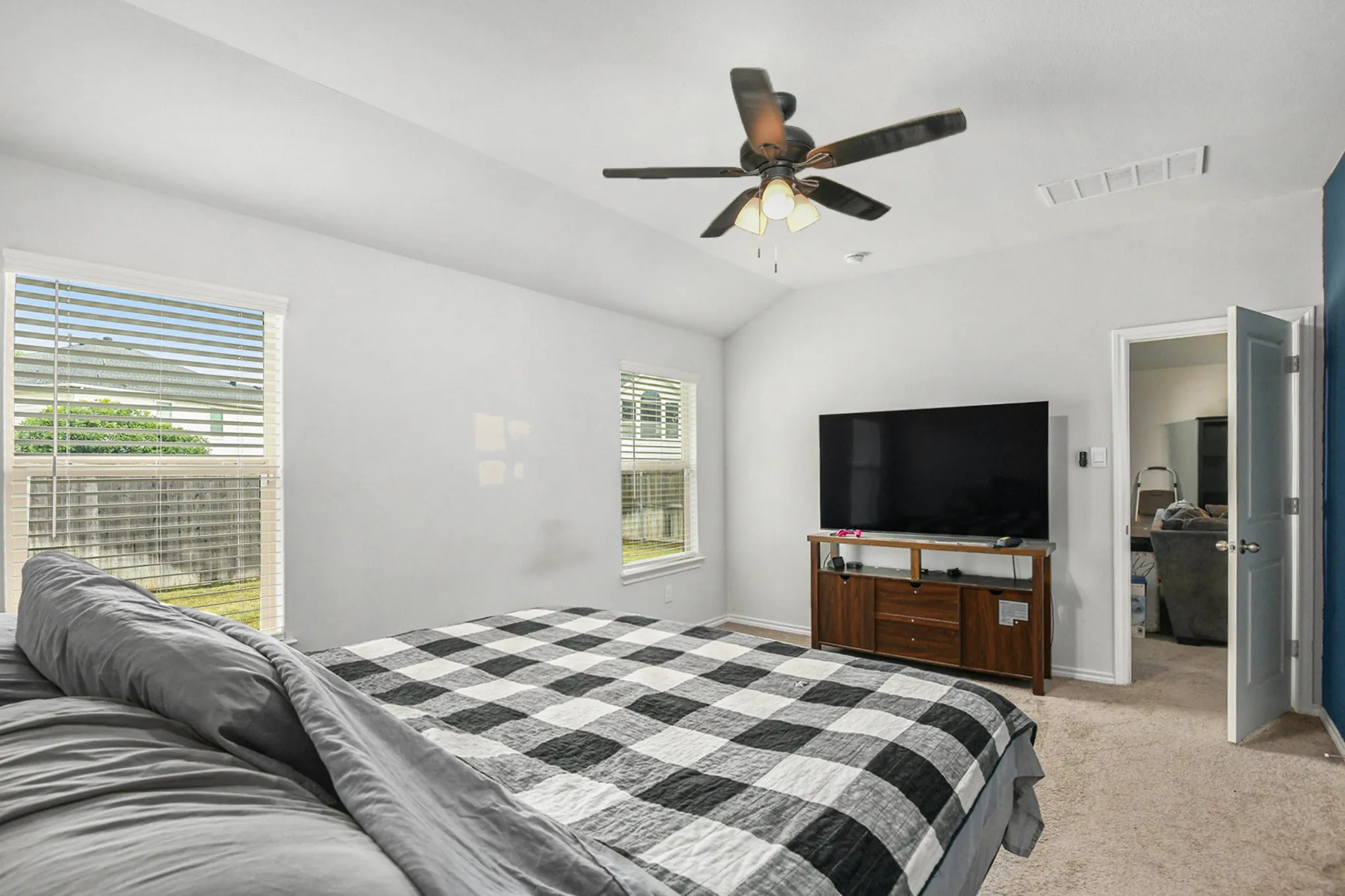 Single Family Residence For Sale in Tarrant County , 2920 Manu Street, Fort Worth, Texas 76123, 3 Bedroom, 2 Bathroom, 2 Garage spaces, 1,635 Sqft, built in 2023, Preowned, mls#21071912, Real Estate Agent in Fort Worth, Homes For Sale in Tarrant county, Homes For Sale in Fort Worth, Realtor in Fort Worth Texas, Real Estate Brokerage Independent Realty Texas, Luminita Cordes Realtor