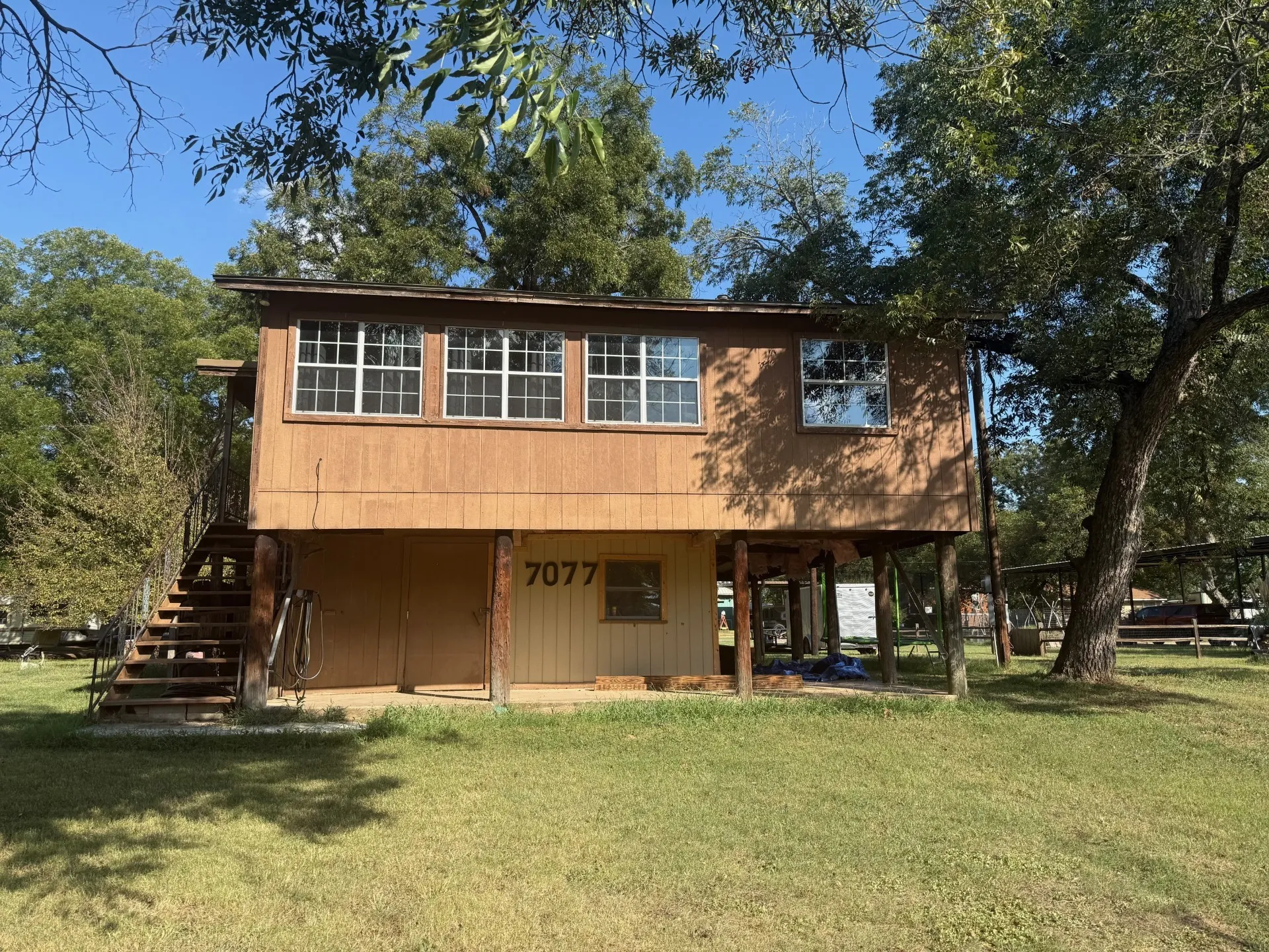 Single Family Residence For Sale in Parker County , 7077 Cherokee Trail, Weatherford, Texas 76087, 2 Bedroom, 1 Bathroom, Garage spaces, 890 Sqft, built in 0, Price $158,000, mls#21066535, Real Estate Agent in Weatherford, Homes For Sale in Parker county, Homes For Sale in Weatherford, Realtor in Weatherford Texas, Real Estate Brokerage Independent Realty Texas, Luminita Cordes Realtor