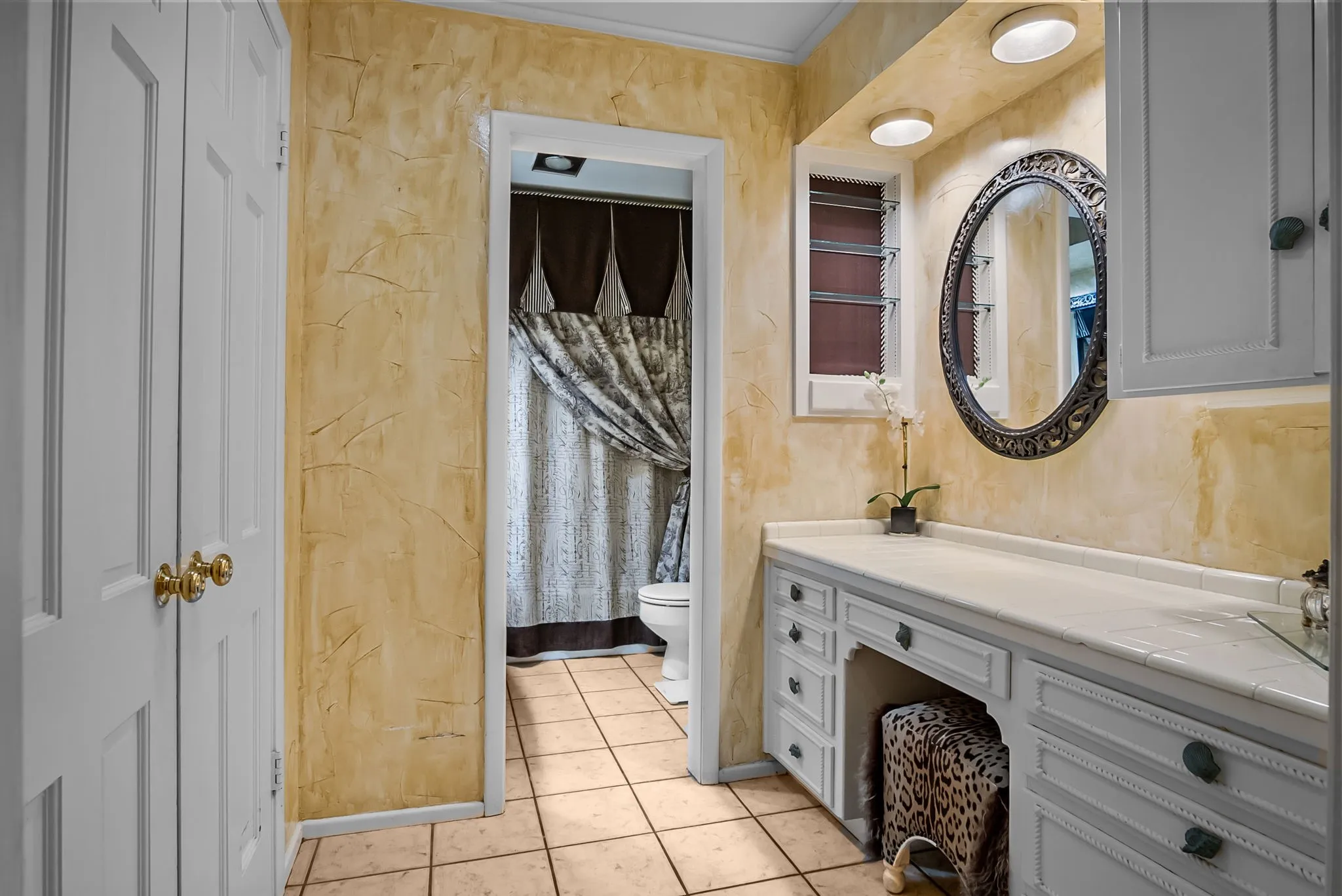 Primary bathroom dressing area