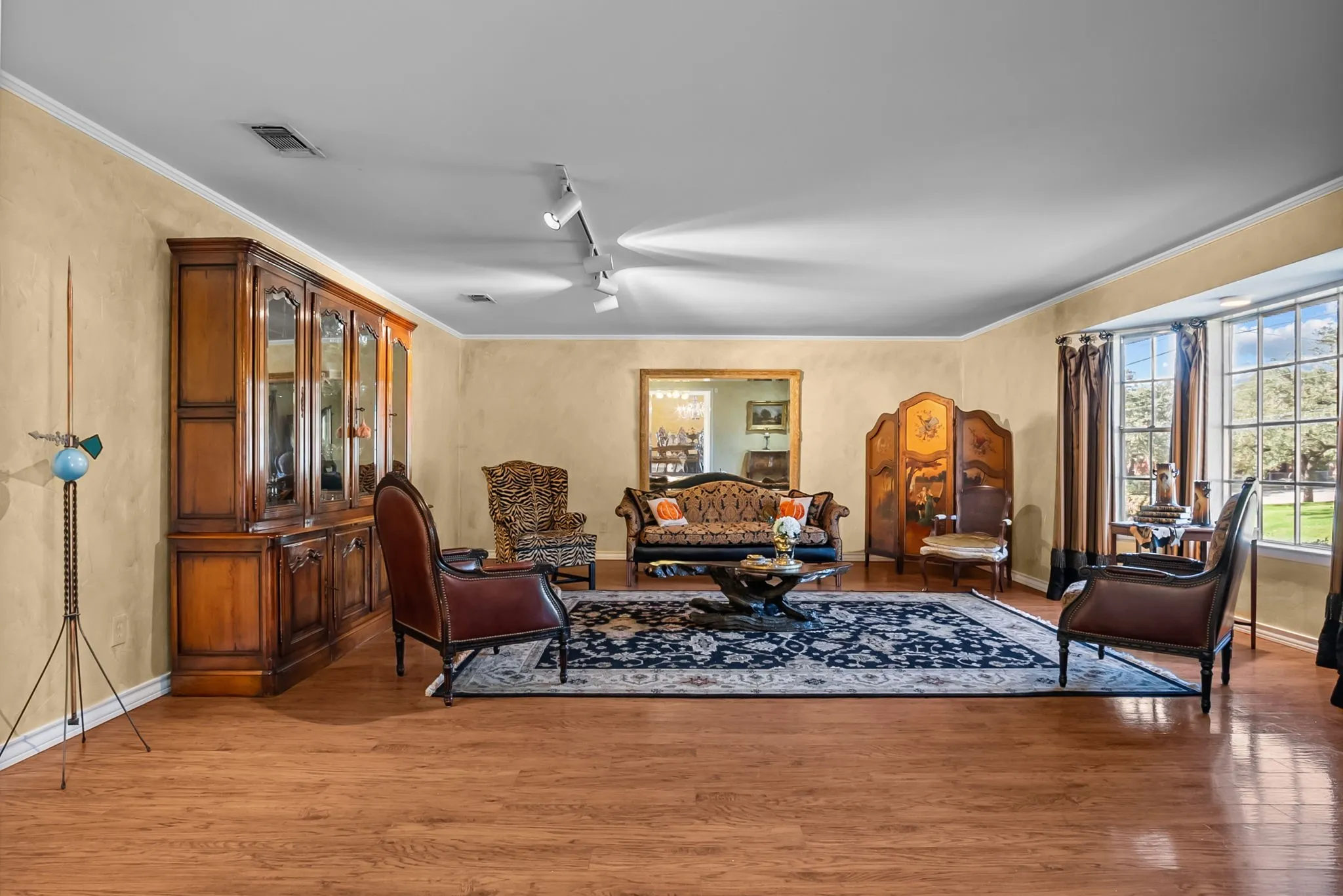 Formal living room
