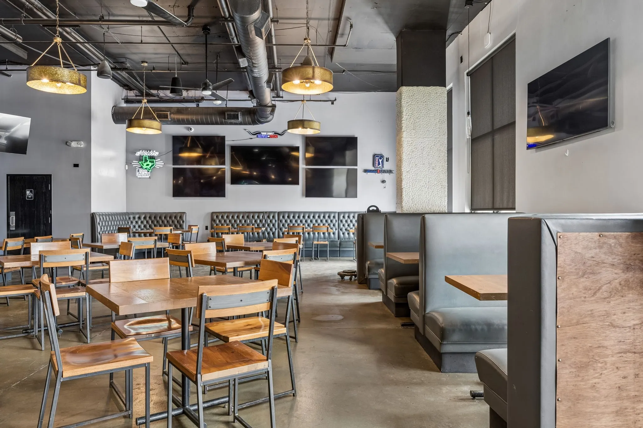 Retail For Rent in Denton County , 400 S Oak Street 100, Roanoke, Texas 76262, 0, 0, Garage spaces, 0 Sqft, built in 2019, Preowned, mls#21070725, Real Estate Agent in Roanoke, Homes For Rent in Denton county, Homes For Rent in Roanoke, Realtor in Roanoke Texas, Real Estate Brokerage Independent Realty Texas, Luminita Cordes Realtor