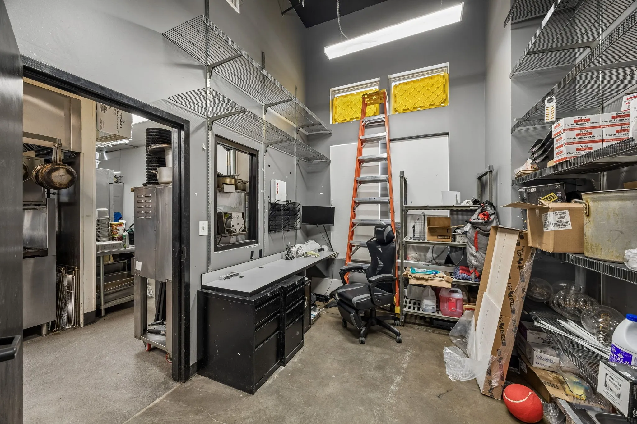 Retail For Rent in Denton County , 400 S Oak Street 100, Roanoke, Texas 76262, 0, 0, Garage spaces, 0 Sqft, built in 2019, Preowned, mls#21070725, Real Estate Agent in Roanoke, Homes For Rent in Denton county, Homes For Rent in Roanoke, Realtor in Roanoke Texas, Real Estate Brokerage Independent Realty Texas, Luminita Cordes Realtor