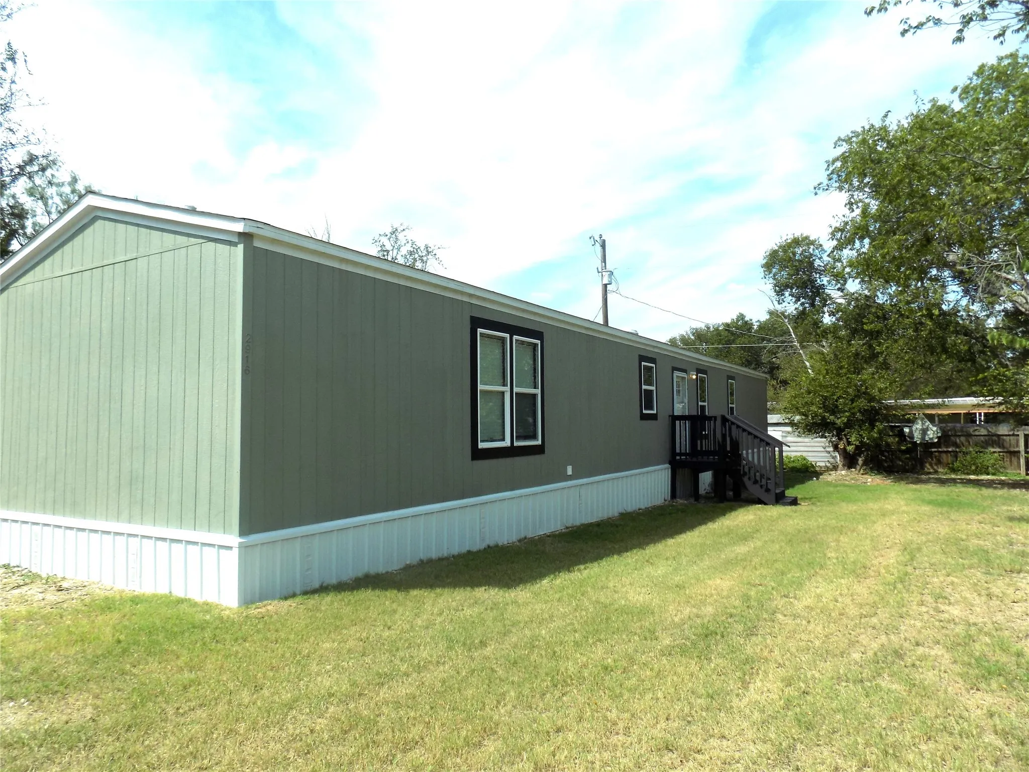 Manufactured Home For Sale in Hood County , 2916 Blackjack Lane, Granbury, Texas 76048, 3 Bedroom, 2 Bathroom, Garage spaces, 1,216 Sqft, built in 2023, mls#21072226, Real Estate Agent in Granbury, Homes For Sale in Hood county, Homes For Sale in Granbury, Realtor in Granbury Texas, Real Estate Brokerage Independent Realty Texas, Luminita Cordes Realtor