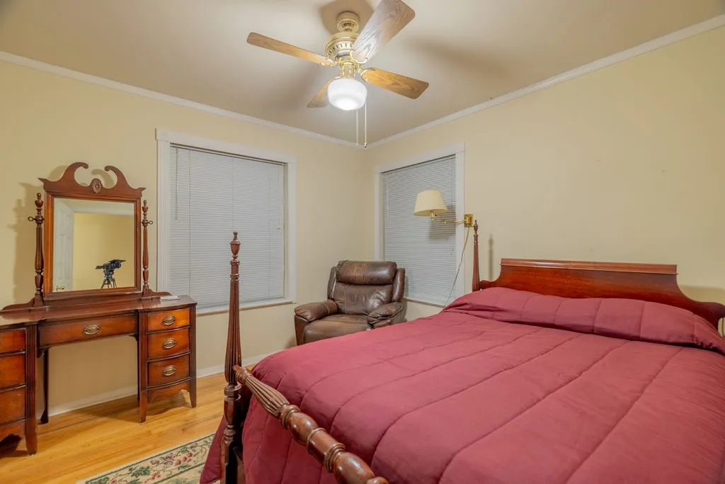 Single Family Residence For Sale in Denton County , 1604 N Haven Drive, Corinth, Texas 76210, 4 Bedroom, 4 Bathroom, 2 Garage spaces, 2,172 Sqft, built in 1959, mls#21070532, Real Estate Agent in Corinth, Homes For Sale in Denton county, Homes For Sale in Corinth, Realtor in Corinth Texas, Real Estate Brokerage Independent Realty Texas, Luminita Cordes Realtor