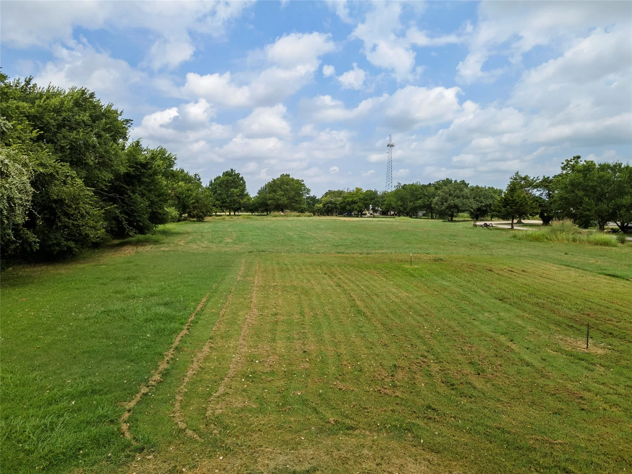Single Family Residence For Sale in Wise County , 102 N Mesquite Street, Paradise, Texas 76073, 4 Bedroom, 2 Bathroom, 2 Garage spaces, 2,004 Sqft, built in 1970, Preowned, mls#21072318, Real Estate Agent in Paradise, Homes For Sale in Wise county, Homes For Sale in Paradise, Realtor in Paradise Texas, Real Estate Brokerage Independent Realty Texas, Luminita Cordes Realtor