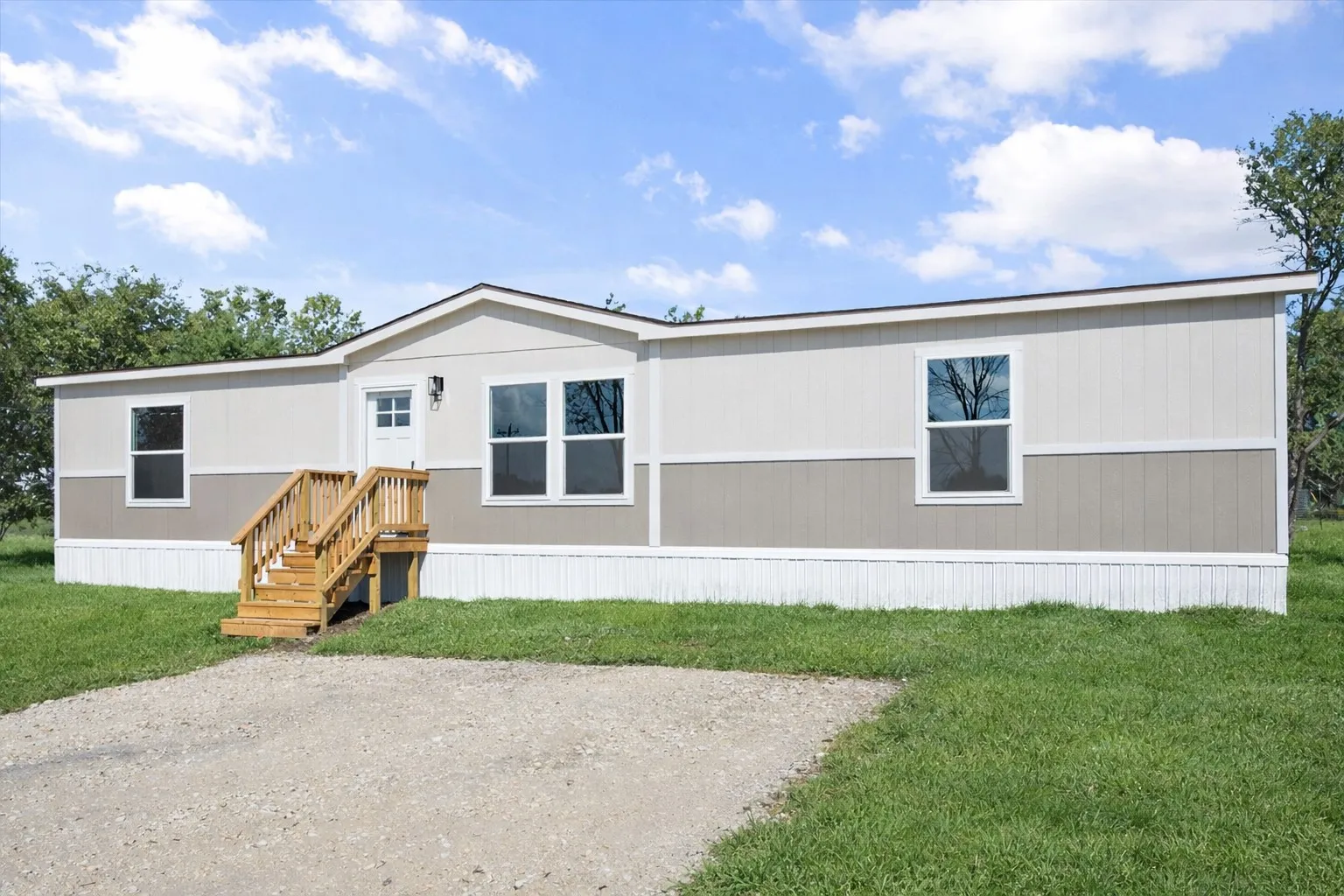 Mobile Home For Sale in Navarro County , 1499 SE CR 3135, Corsicana, Texas 75109, 3 Bedroom, 2 Bathroom, Garage spaces, 1,568 Sqft, built in 2025, mls#21072523, Real Estate Agent in Corsicana, Homes For Sale in Navarro county, Homes For Sale in Corsicana, Realtor in Corsicana Texas, Real Estate Brokerage Independent Realty Texas, Luminita Cordes Realtor