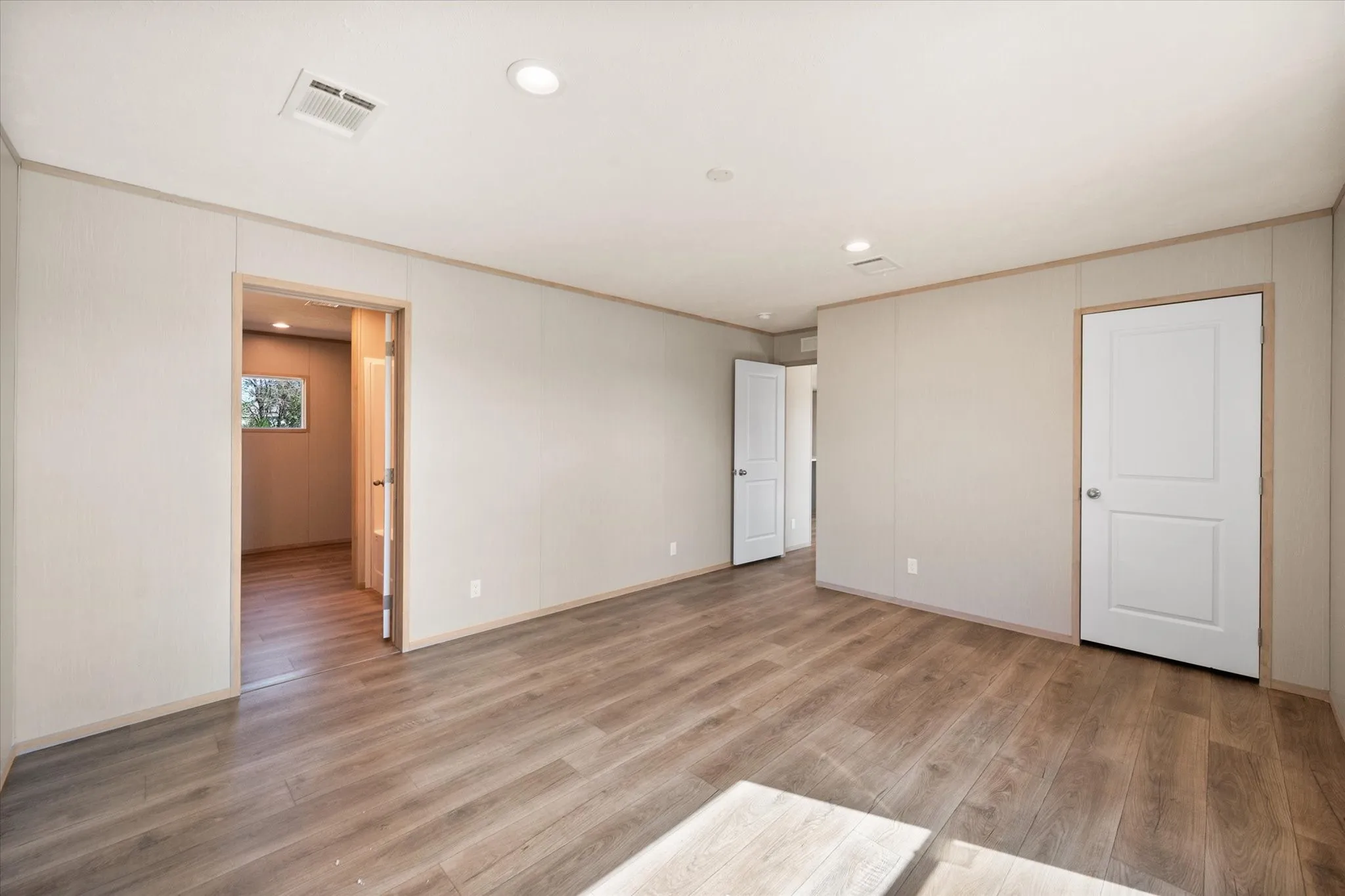 Mobile Home For Sale in Navarro County , 1499 SE CR 3135, Corsicana, Texas 75109, 3 Bedroom, 2 Bathroom, Garage spaces, 1,568 Sqft, built in 2025, mls#21072523, Real Estate Agent in Corsicana, Homes For Sale in Navarro county, Homes For Sale in Corsicana, Realtor in Corsicana Texas, Real Estate Brokerage Independent Realty Texas, Luminita Cordes Realtor