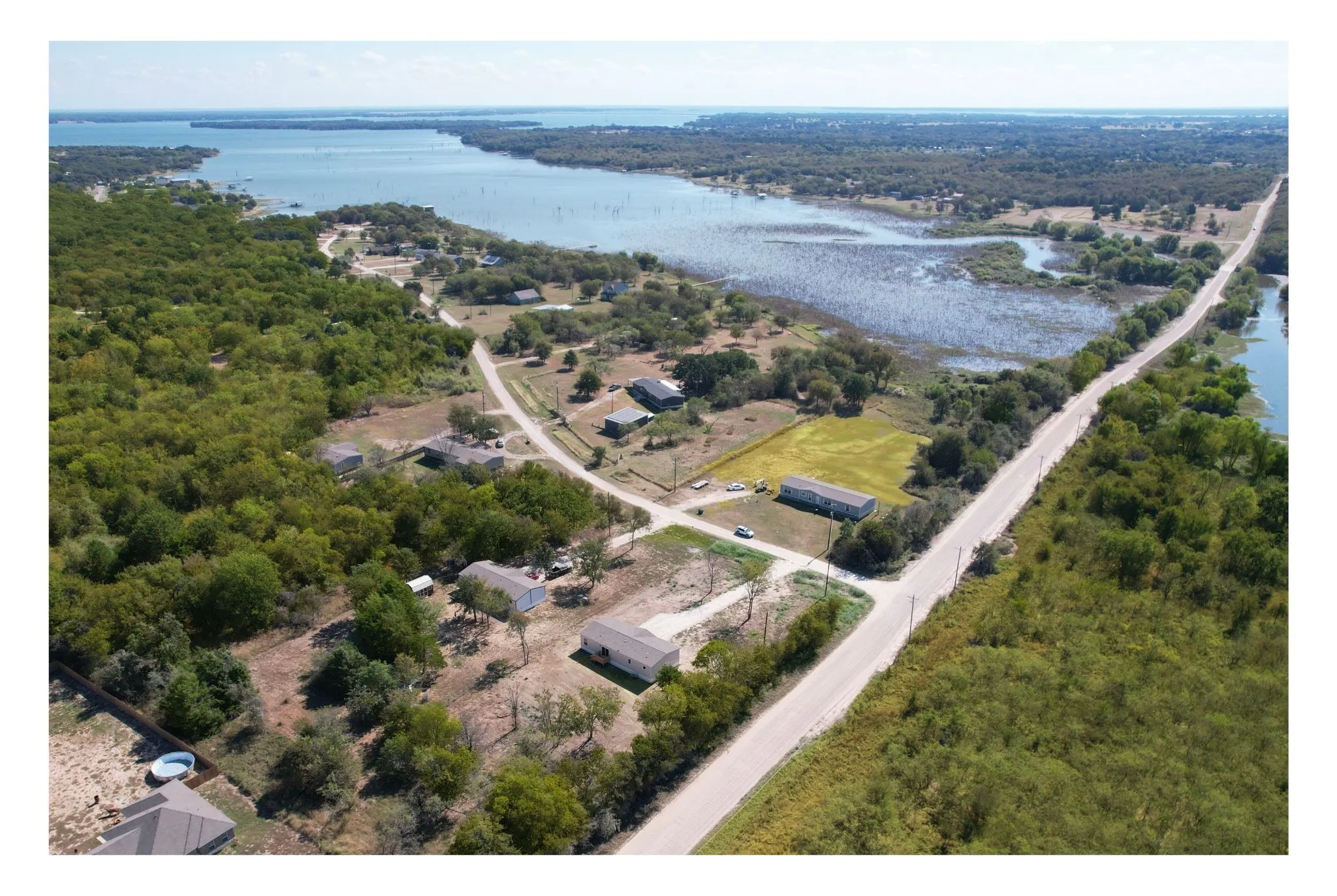 Mobile Home For Sale in Navarro County , 1499 SE CR 3135, Corsicana, Texas 75109, 3 Bedroom, 2 Bathroom, Garage spaces, 1,568 Sqft, built in 2025, mls#21072523, Real Estate Agent in Corsicana, Homes For Sale in Navarro county, Homes For Sale in Corsicana, Realtor in Corsicana Texas, Real Estate Brokerage Independent Realty Texas, Luminita Cordes Realtor