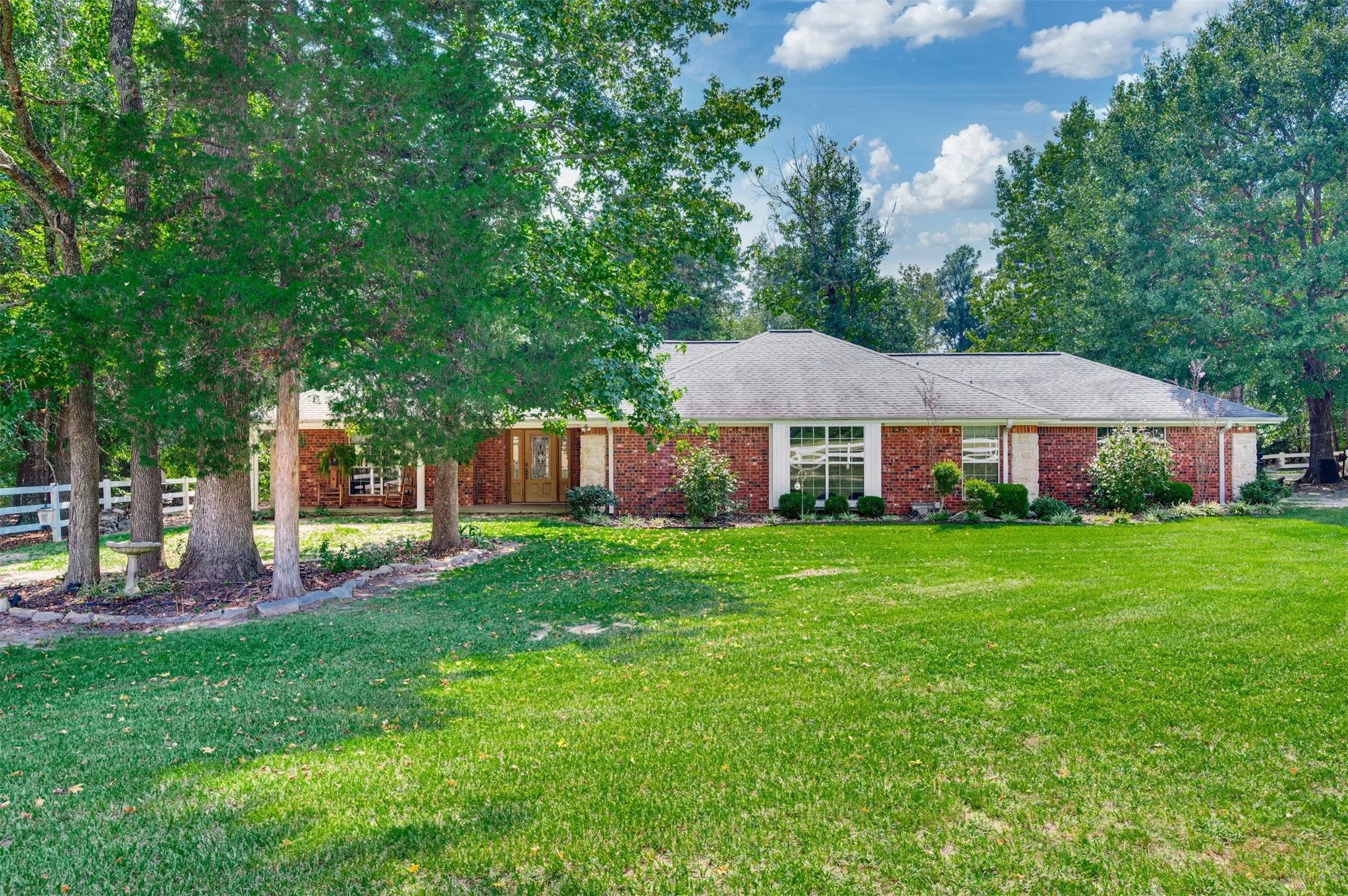 Farm For Sale in Anderson County , 3269 An County Road 153, Palestine, Texas 75801, 2 Bedroom, 3 Bathroom, 2 Garage spaces, 2,004 Sqft, built in 2006, mls#21072603, Real Estate Agent in Palestine, Homes For Sale in Anderson county, Homes For Sale in Palestine, Realtor in Palestine Texas, Real Estate Brokerage Independent Realty Texas, Luminita Cordes Realtor