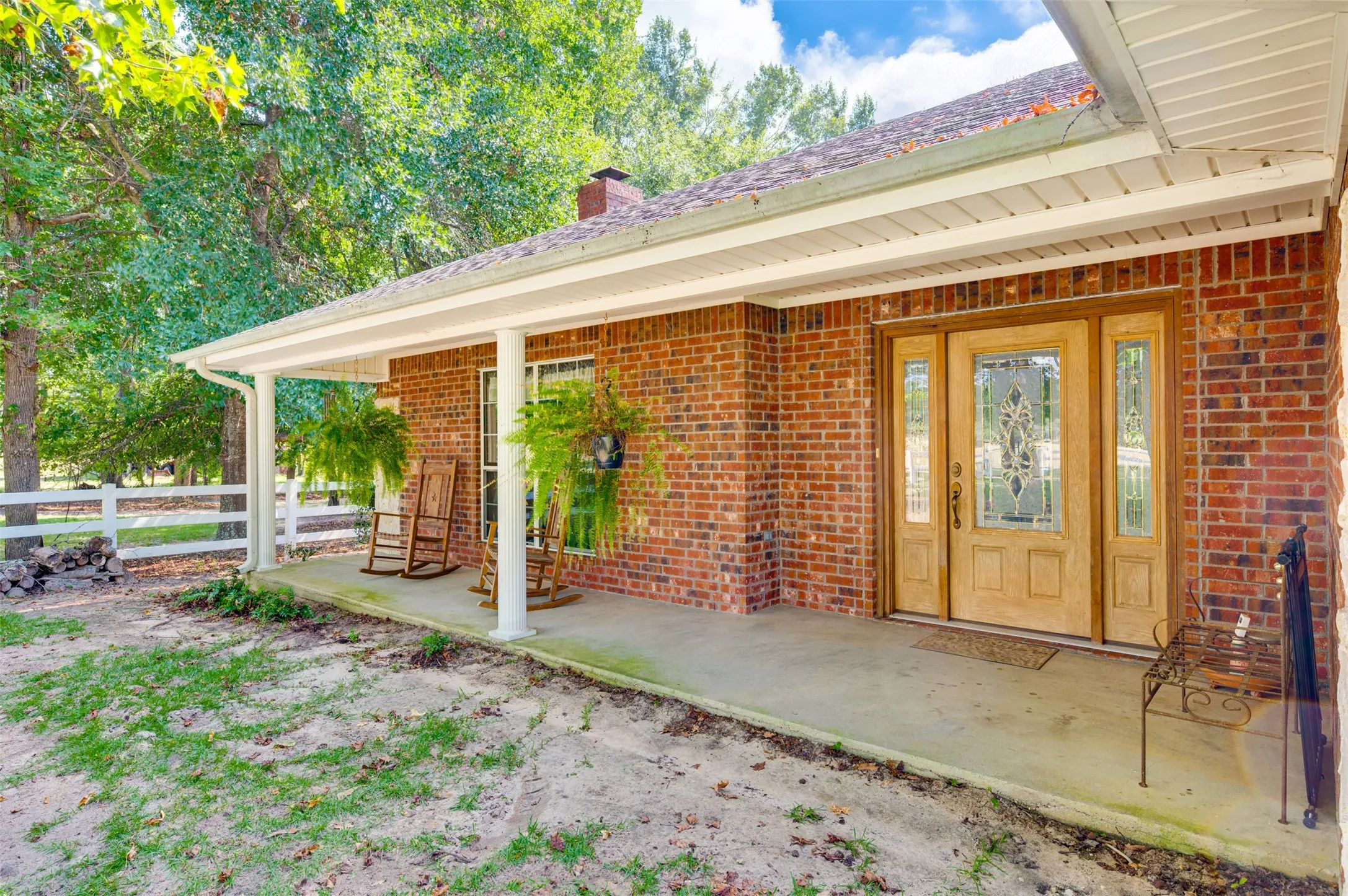 Farm For Sale in Anderson County , 3269 An County Road 153, Palestine, Texas 75801, 2 Bedroom, 3 Bathroom, 2 Garage spaces, 2,004 Sqft, built in 2006, mls#21072603, Real Estate Agent in Palestine, Homes For Sale in Anderson county, Homes For Sale in Palestine, Realtor in Palestine Texas, Real Estate Brokerage Independent Realty Texas, Luminita Cordes Realtor