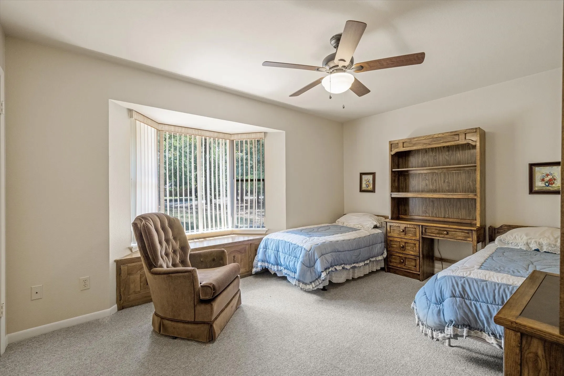 Single Family Residence For Sale in Wood County , 257 Peaceful Woods Trail, Holly Lake Ranch, Texas 75765, 3 Bedroom, 2 Bathroom, 3 Garage spaces, 1,996 Sqft, built in 1985, Preowned, mls#21063913, Real Estate Agent in Holly Lake Ranch, Homes For Sale in Wood county, Homes For Sale in Holly Lake Ranch, Realtor in Holly Lake Ranch Texas, Real Estate Brokerage Independent Realty Texas, Luminita Cordes Realtor