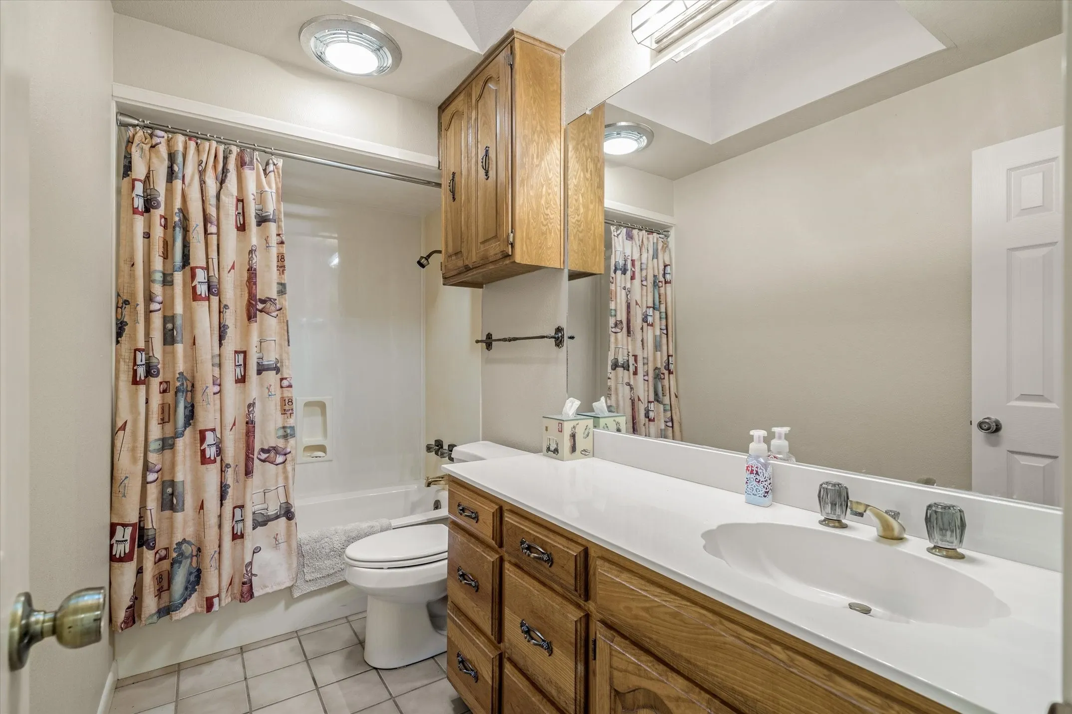Single Family Residence For Sale in Wood County , 257 Peaceful Woods Trail, Holly Lake Ranch, Texas 75765, 3 Bedroom, 2 Bathroom, 3 Garage spaces, 1,996 Sqft, built in 1985, Preowned, mls#21063913, Real Estate Agent in Holly Lake Ranch, Homes For Sale in Wood county, Homes For Sale in Holly Lake Ranch, Realtor in Holly Lake Ranch Texas, Real Estate Brokerage Independent Realty Texas, Luminita Cordes Realtor