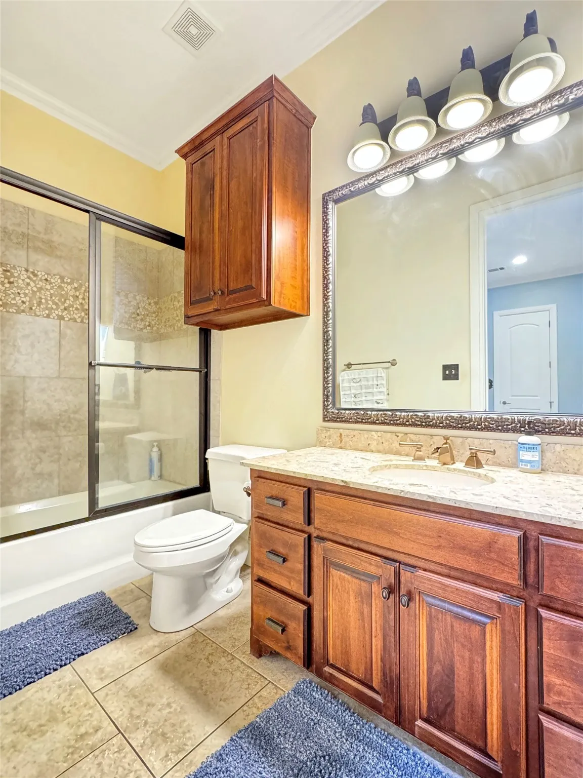 Single Family Residence For Sale in Denton County , 6565 Rockridge Trail, Aubrey, Texas 76227, 4 Bedroom, 6 Bathroom, 3 Garage spaces, 6,595 Sqft, built in 2010, mls#21073173, Real Estate Agent in Aubrey, Homes For Sale in Denton county, Homes For Sale in Aubrey, Realtor in Aubrey Texas, Real Estate Brokerage Independent Realty Texas, Luminita Cordes Realtor