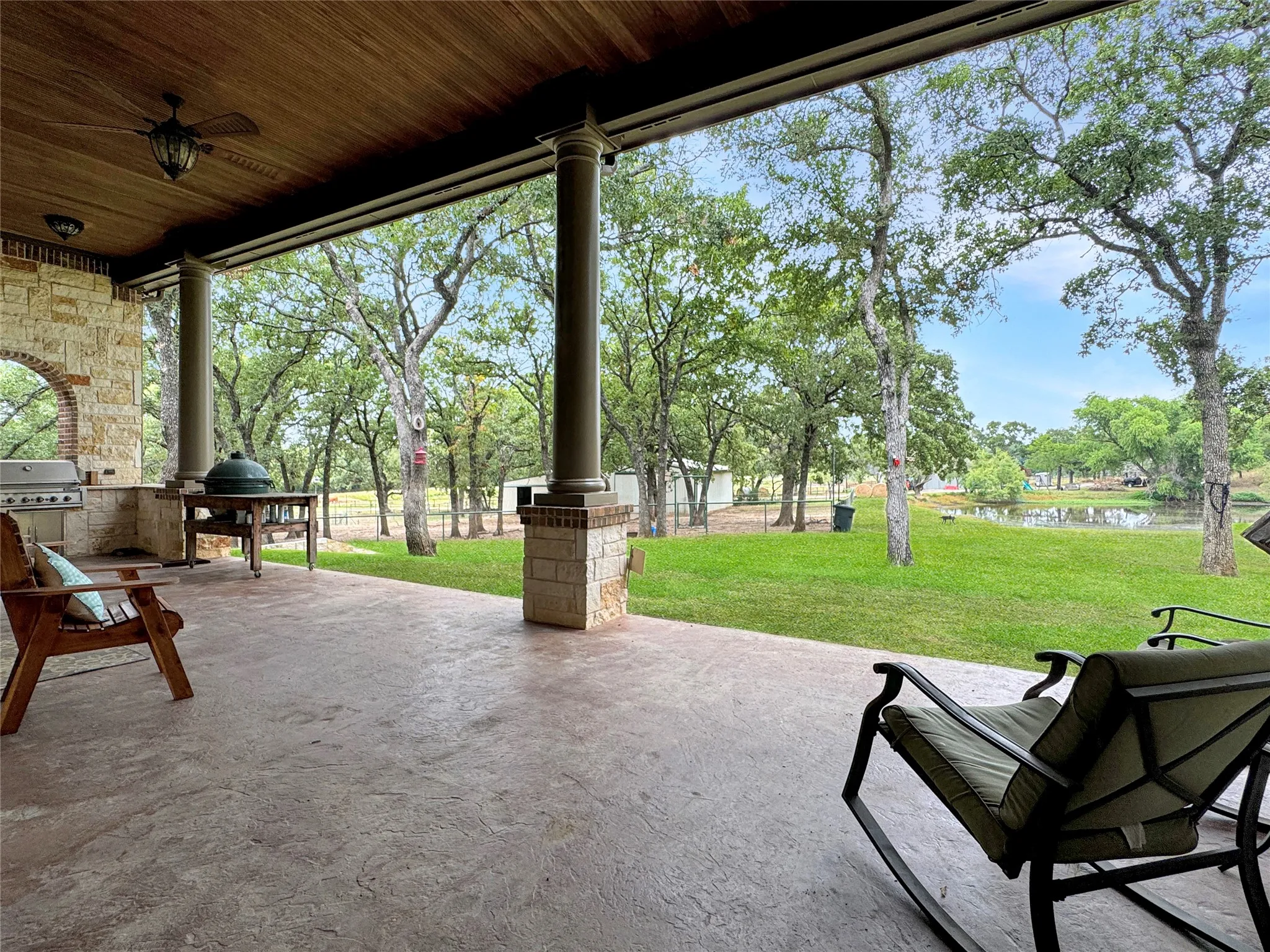 Single Family Residence For Sale in Denton County , 6565 Rockridge Trail, Aubrey, Texas 76227, 4 Bedroom, 6 Bathroom, 3 Garage spaces, 6,595 Sqft, built in 2010, mls#21073173, Real Estate Agent in Aubrey, Homes For Sale in Denton county, Homes For Sale in Aubrey, Realtor in Aubrey Texas, Real Estate Brokerage Independent Realty Texas, Luminita Cordes Realtor