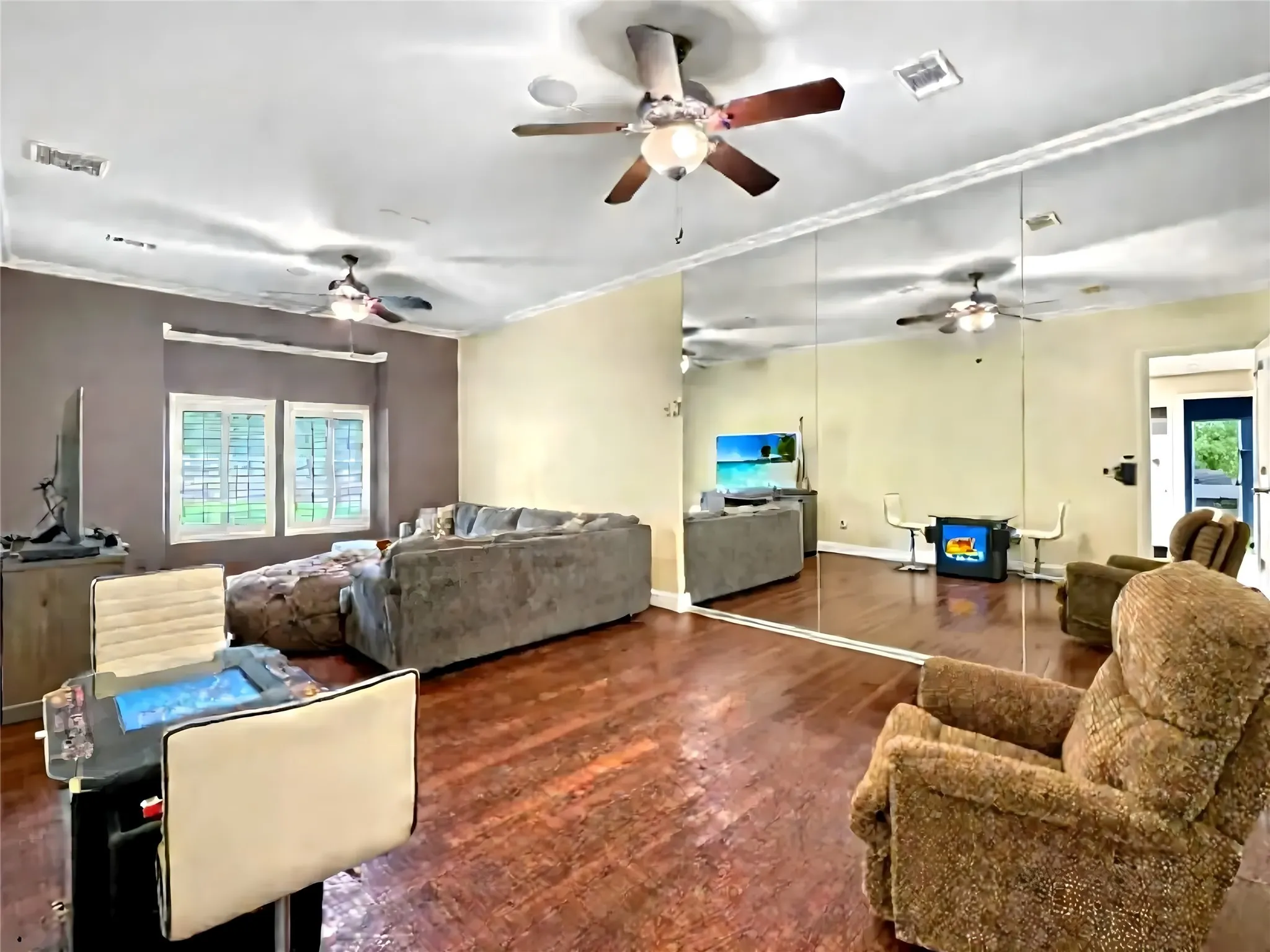Single Family Residence For Sale in Denton County , 6565 Rockridge Trail, Aubrey, Texas 76227, 4 Bedroom, 6 Bathroom, 3 Garage spaces, 6,595 Sqft, built in 2010, mls#21073173, Real Estate Agent in Aubrey, Homes For Sale in Denton county, Homes For Sale in Aubrey, Realtor in Aubrey Texas, Real Estate Brokerage Independent Realty Texas, Luminita Cordes Realtor