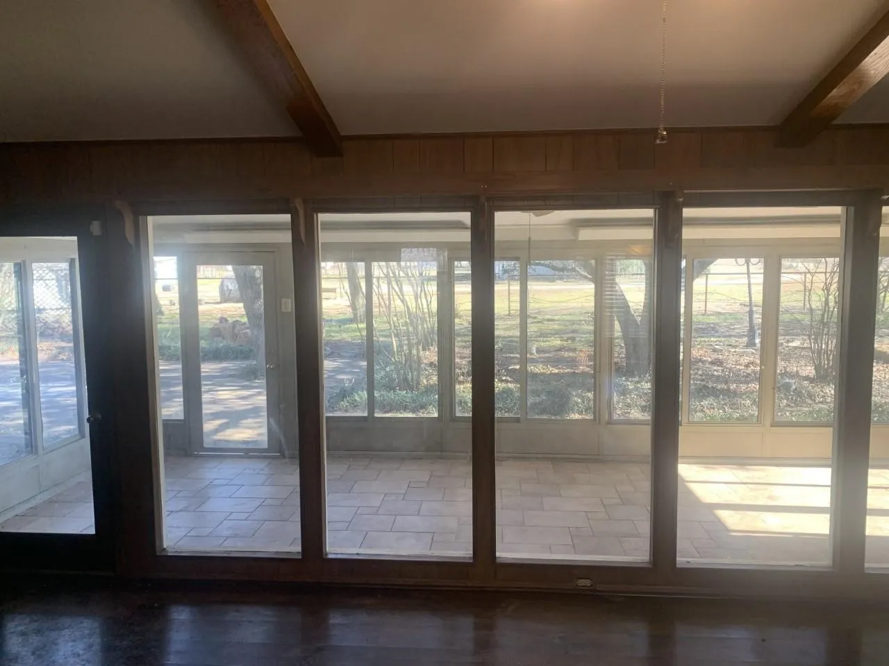 Single Family Residence For Rent in Collin County , 2030 Milrany Lane, Melissa, Texas 75454, 3 Bedroom, 3 Bathroom, Garage spaces, 1,939 Sqft, built in 1982, Preowned, mls#21073396, Real Estate Agent in Melissa, Homes For Rent in Collin county, Homes For Rent in Melissa, Realtor in Melissa Texas, Real Estate Brokerage Independent Realty Texas, Luminita Cordes Realtor