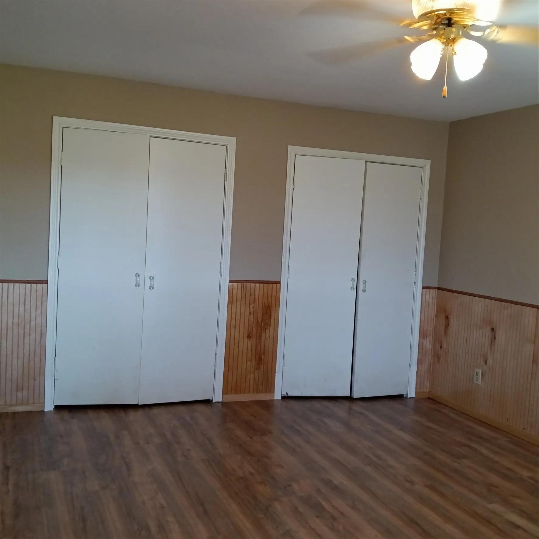 Single Family Residence For Rent in Collin County , 2030 Milrany Lane, Melissa, Texas 75454, 3 Bedroom, 3 Bathroom, Garage spaces, 1,939 Sqft, built in 1982, Preowned, mls#21073396, Real Estate Agent in Melissa, Homes For Rent in Collin county, Homes For Rent in Melissa, Realtor in Melissa Texas, Real Estate Brokerage Independent Realty Texas, Luminita Cordes Realtor