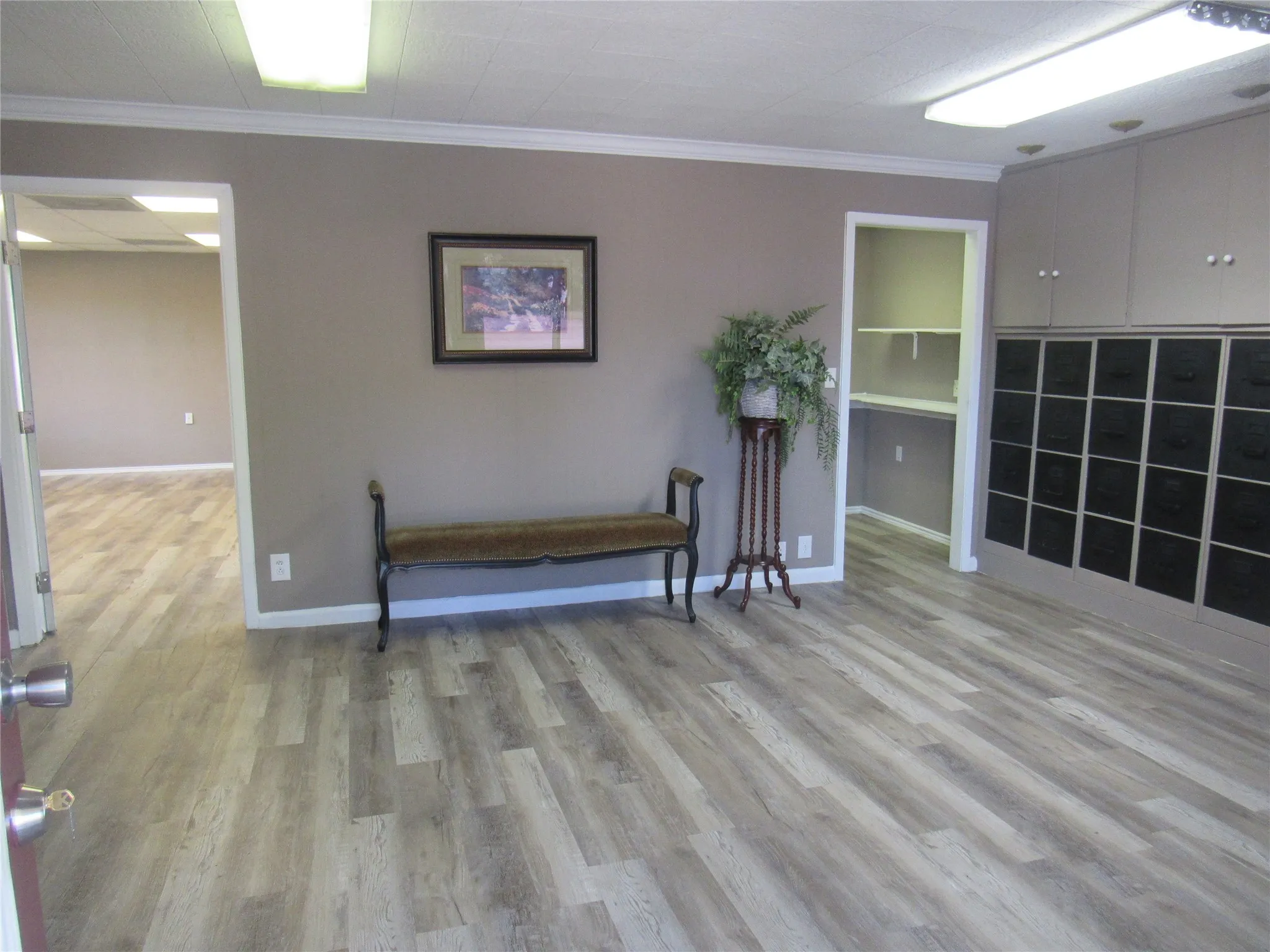 Office For Sale in Fannin County , 1802 N Center Street, Bonham, Texas 75418, 0, 0, Garage spaces, 0 Sqft, built in 1973, Preowned, mls#21068655, Real Estate Agent in Bonham, Homes For Sale in Fannin county, Homes For Sale in Bonham, Realtor in Bonham Texas, Real Estate Brokerage Independent Realty Texas, Luminita Cordes Realtor