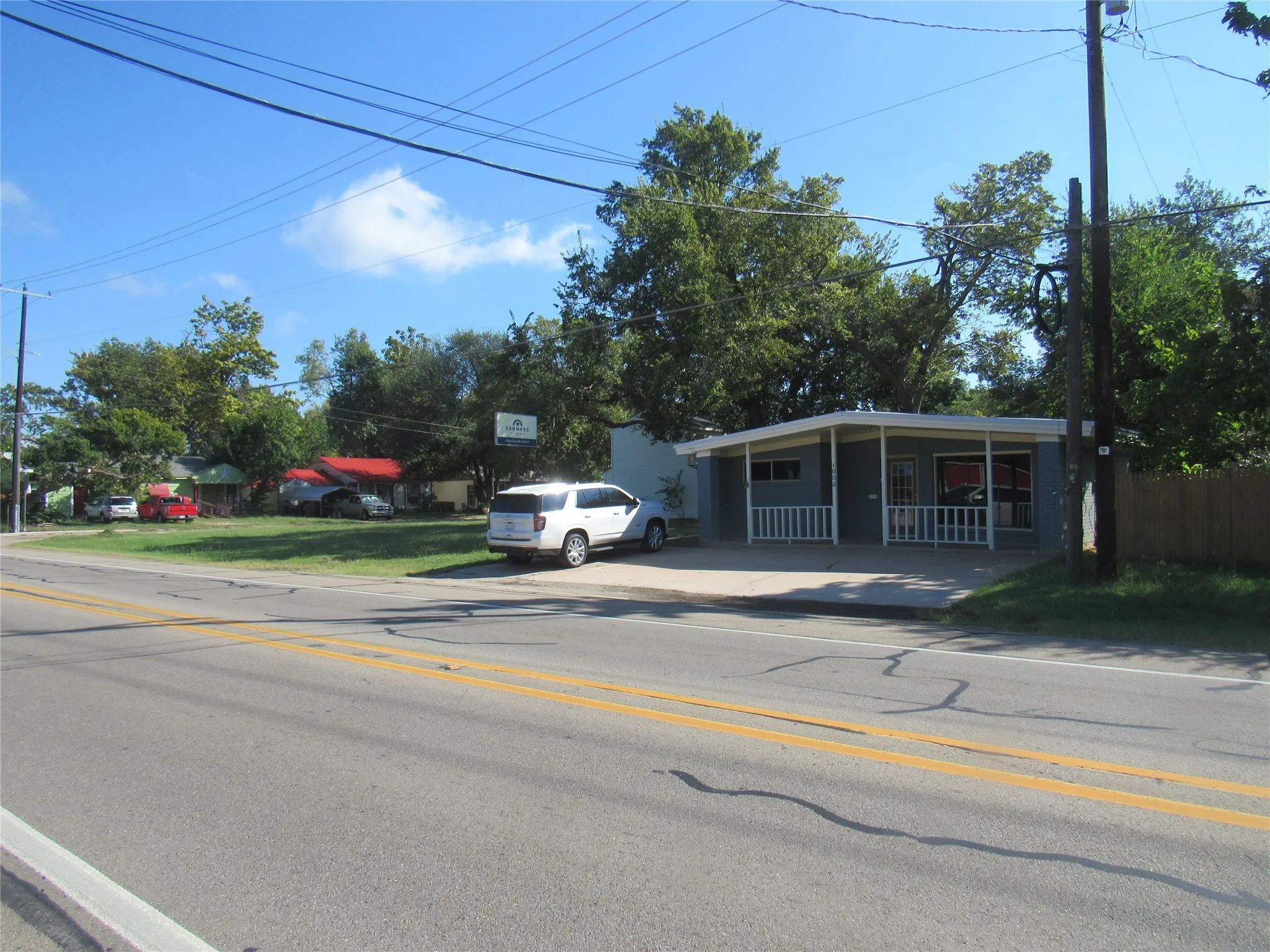 Office For Sale in Fannin County , 1802 N Center Street, Bonham, Texas 75418, 0, 0, Garage spaces, 0 Sqft, built in 1973, Preowned, mls#21068655, Real Estate Agent in Bonham, Homes For Sale in Fannin county, Homes For Sale in Bonham, Realtor in Bonham Texas, Real Estate Brokerage Independent Realty Texas, Luminita Cordes Realtor