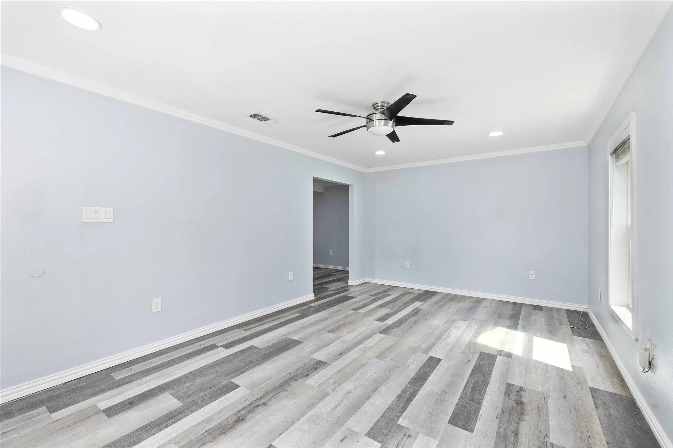 Single Family Residence For Sale in Brown County , 1620 Vincent Street, Brownwood, Texas 76801, 3 Bedroom, 1 Bathroom, Garage spaces, 1,343 Sqft, built in 2023, Preowned, mls#21073481, Real Estate Agent in Brownwood, Homes For Sale in Brown county, Homes For Sale in Brownwood, Realtor in Brownwood Texas, Real Estate Brokerage Independent Realty Texas, Luminita Cordes Realtor