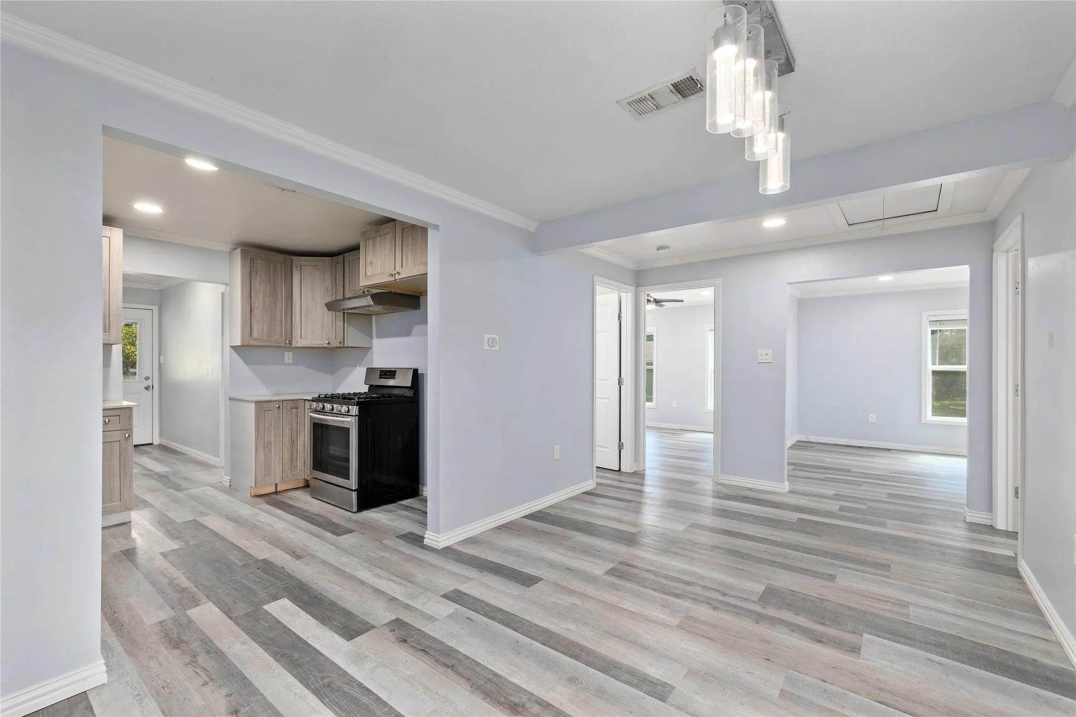 Single Family Residence For Sale in Brown County , 1620 Vincent Street, Brownwood, Texas 76801, 3 Bedroom, 1 Bathroom, Garage spaces, 1,343 Sqft, built in 2023, Preowned, mls#21073481, Real Estate Agent in Brownwood, Homes For Sale in Brown county, Homes For Sale in Brownwood, Realtor in Brownwood Texas, Real Estate Brokerage Independent Realty Texas, Luminita Cordes Realtor