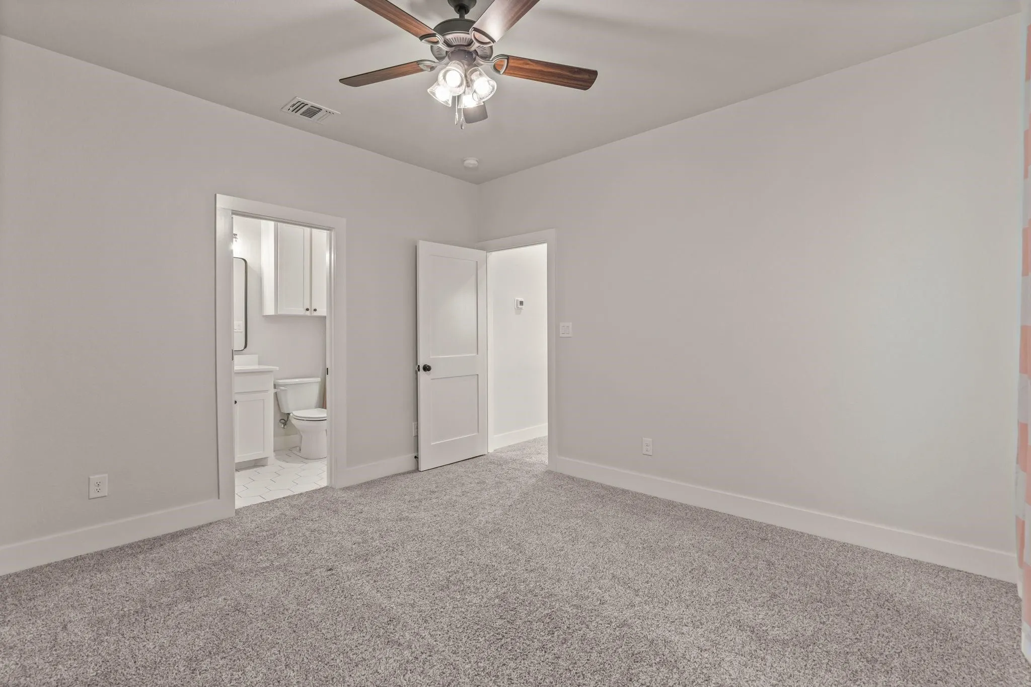 Townhouse For Rent in Parker County , 109 Maddox Place, Aledo, Texas 76008, 4 Bedroom, 4 Bathroom, 2 Garage spaces, 2,534 Sqft, built in 2021, mls#21073633, Real Estate Agent in Aledo, Homes For Rent in Parker county, Homes For Rent in Aledo, Realtor in Aledo Texas, Real Estate Brokerage Independent Realty Texas, Luminita Cordes Realtor