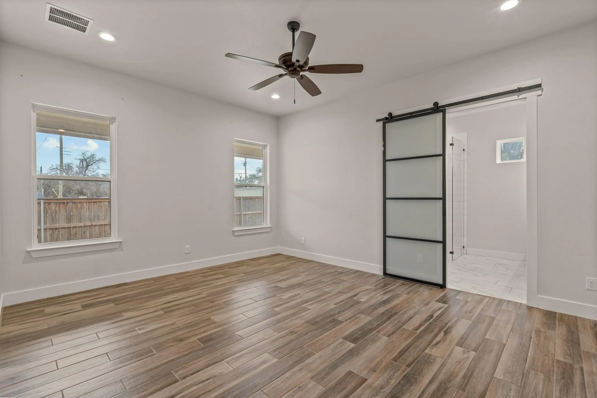 Townhouse For Rent in Parker County , 109 Maddox Place, Aledo, Texas 76008, 4 Bedroom, 4 Bathroom, 2 Garage spaces, 2,534 Sqft, built in 2021, mls#21073633, Real Estate Agent in Aledo, Homes For Rent in Parker county, Homes For Rent in Aledo, Realtor in Aledo Texas, Real Estate Brokerage Independent Realty Texas, Luminita Cordes Realtor