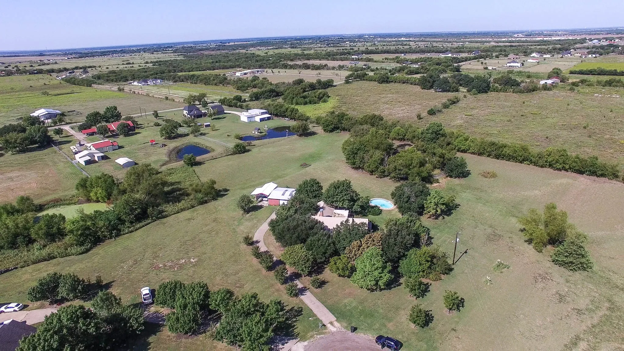 Single Family Residence For Sale in Kaufman County , 1194 Cedar Lane, Kaufman, Texas 75142, 3 Bedroom, 2 Bathroom, 1 Garage spaces, 2,648 Sqft, built in 1994, mls#21072042, Real Estate Agent in Kaufman, Homes For Sale in Kaufman county, Homes For Sale in Kaufman, Realtor in Kaufman Texas, Real Estate Brokerage Independent Realty Texas, Luminita Cordes Realtor