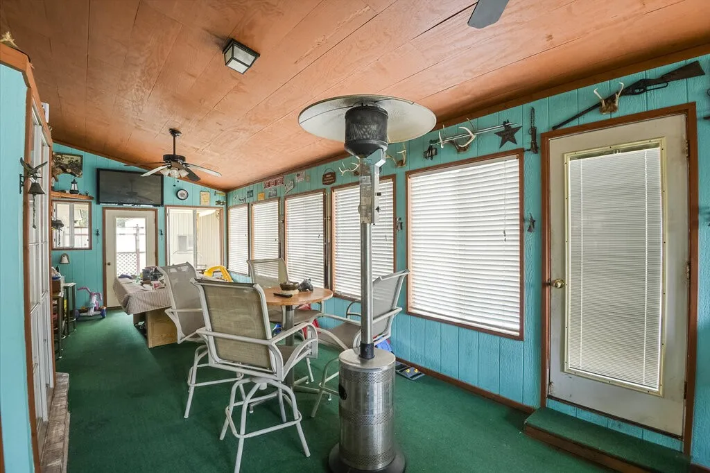 Single Family Residence For Sale in Ellis County , 111 Kirk Road, Midlothian, Texas 76065, 4 Bedroom, 2 Bathroom, Garage spaces, 2,191 Sqft, built in 1978, Preowned, mls#21066814, Real Estate Agent in Midlothian, Homes For Sale in Ellis county, Homes For Sale in Midlothian, Realtor in Midlothian Texas, Real Estate Brokerage Independent Realty Texas, Luminita Cordes Realtor
